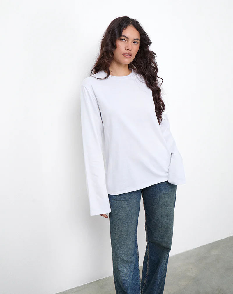 OB Oversized Long Sleeve Tee Top in White - Image 4