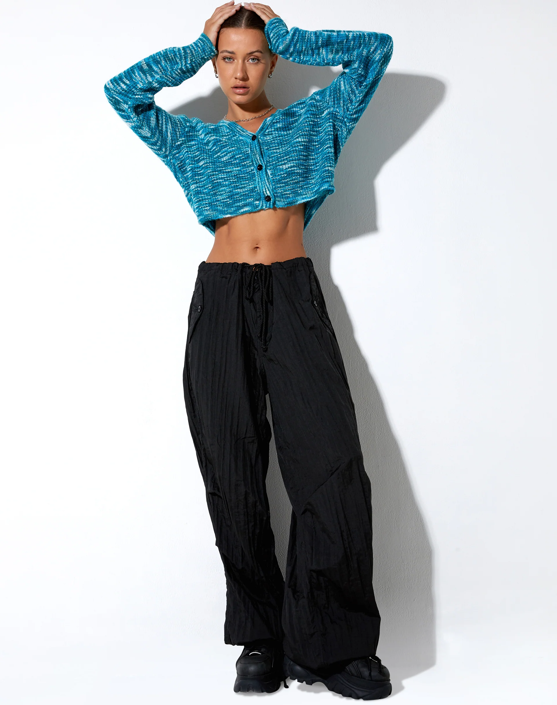 Olina Cardi in Green - Image 4