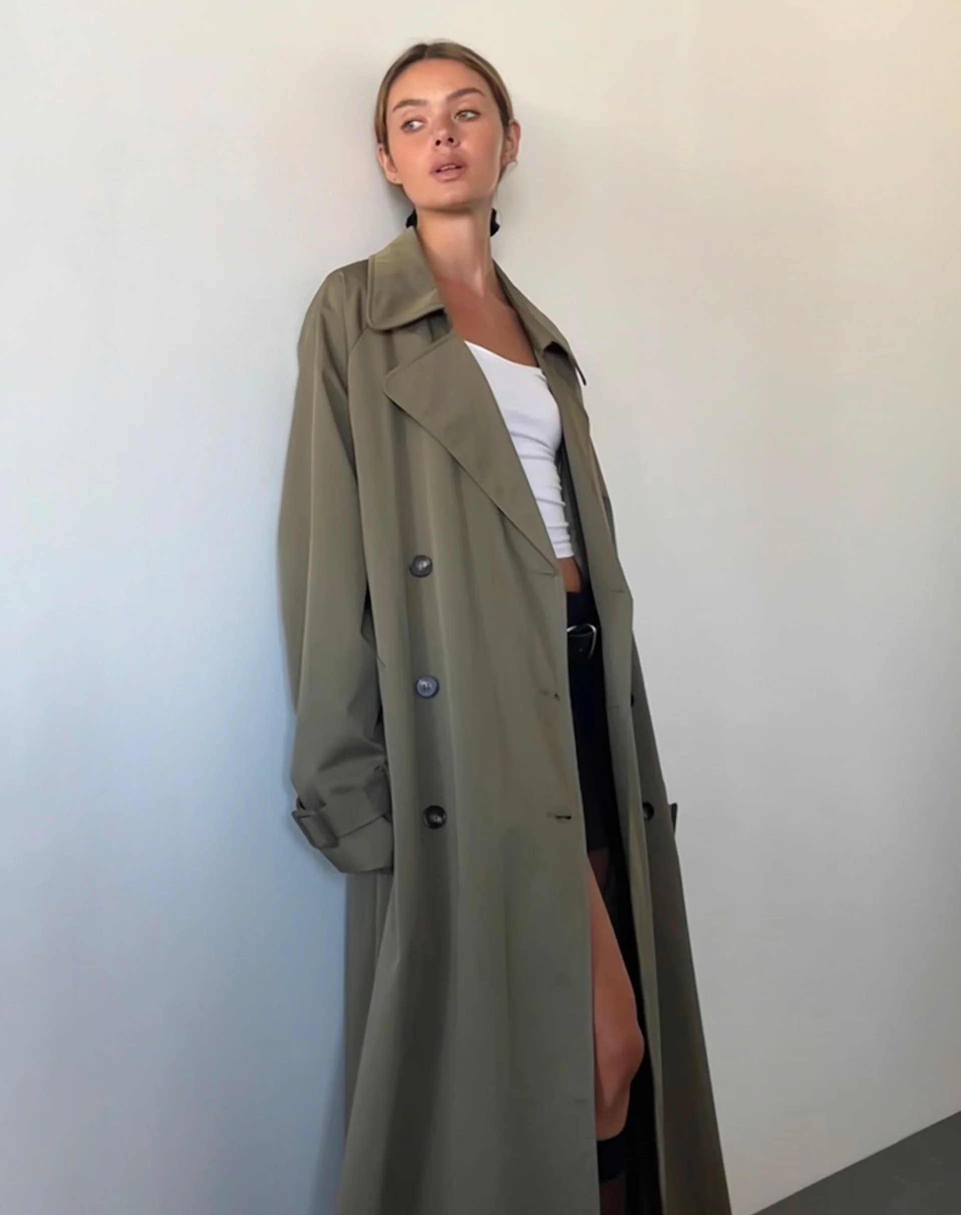 Orcati Trench Coat in Khaki - Image 3