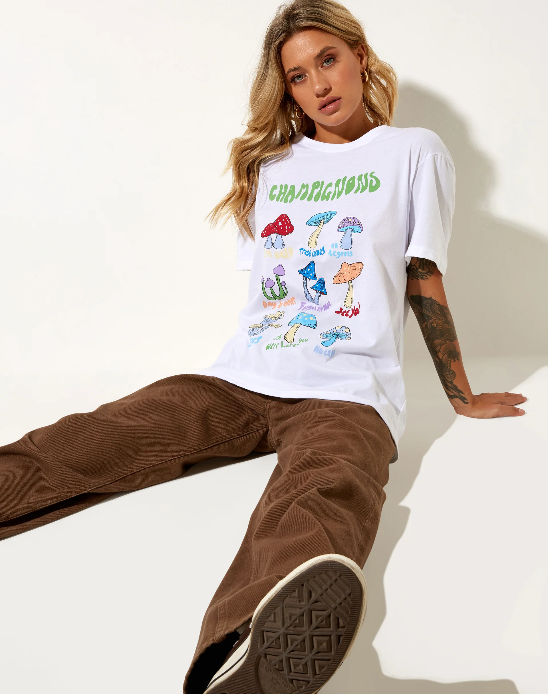 Oversize Basic Tee in White Champignons - Image 4