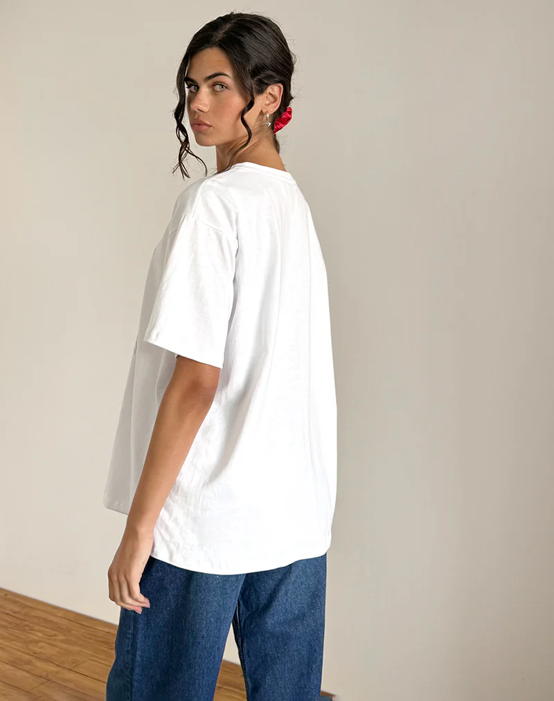 Oversized Basic Tee in Riomaggiore Italy White - Image 3
