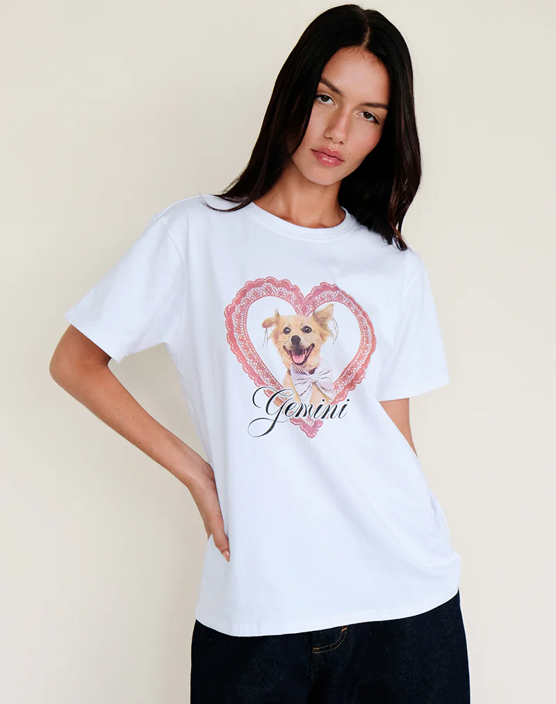 Oversize Basic Tee in White with Gemini Motel Pet Print - Image 3