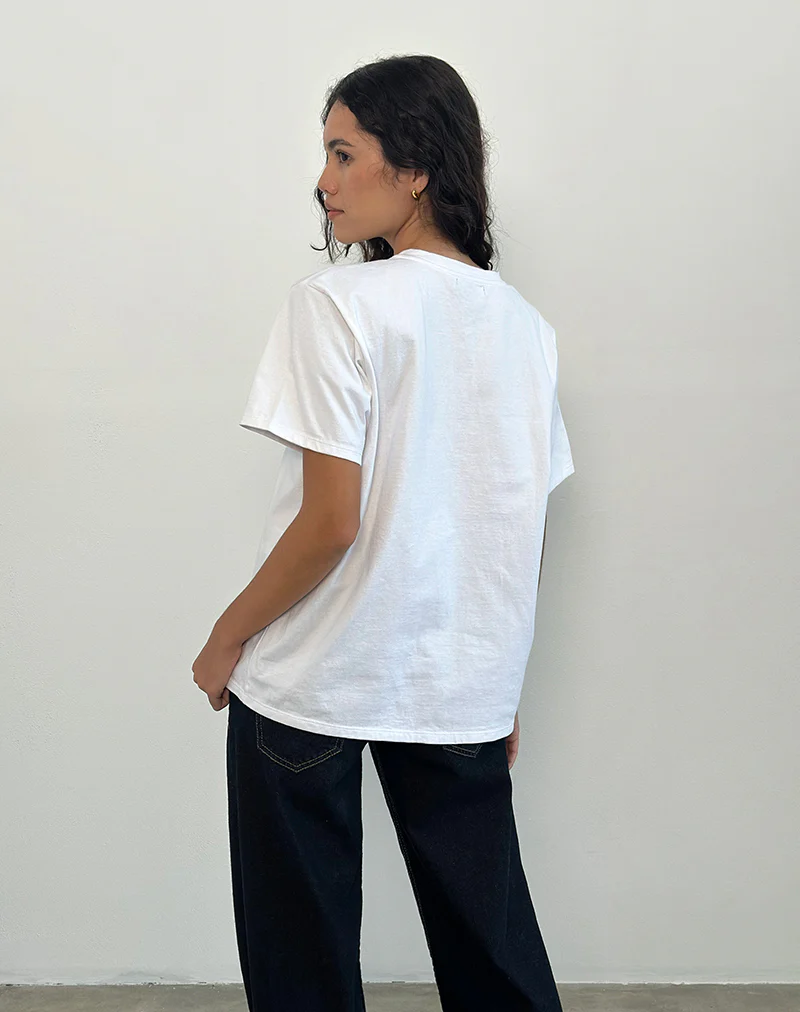 Oversized Basic Tee in White with Pisces Motel Pet - Image 3