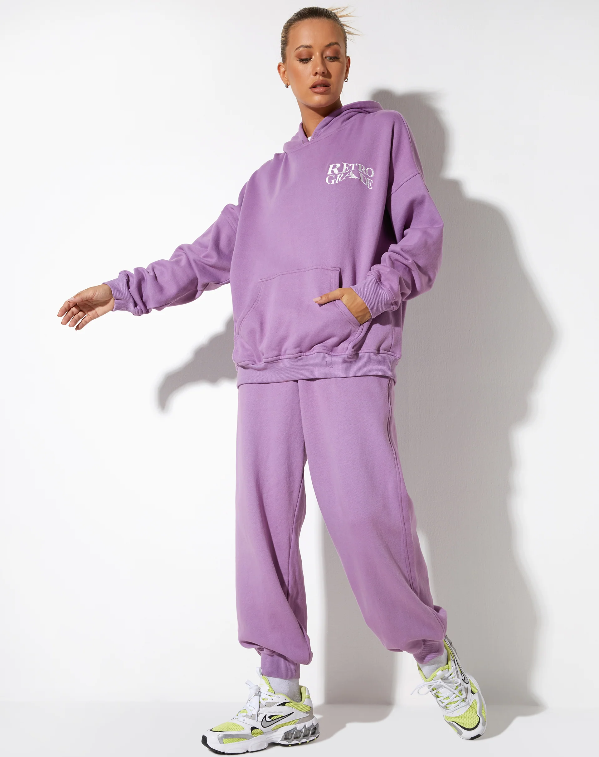 Oversize Hoodie in Lavender Retro Grade Embro - Image 3