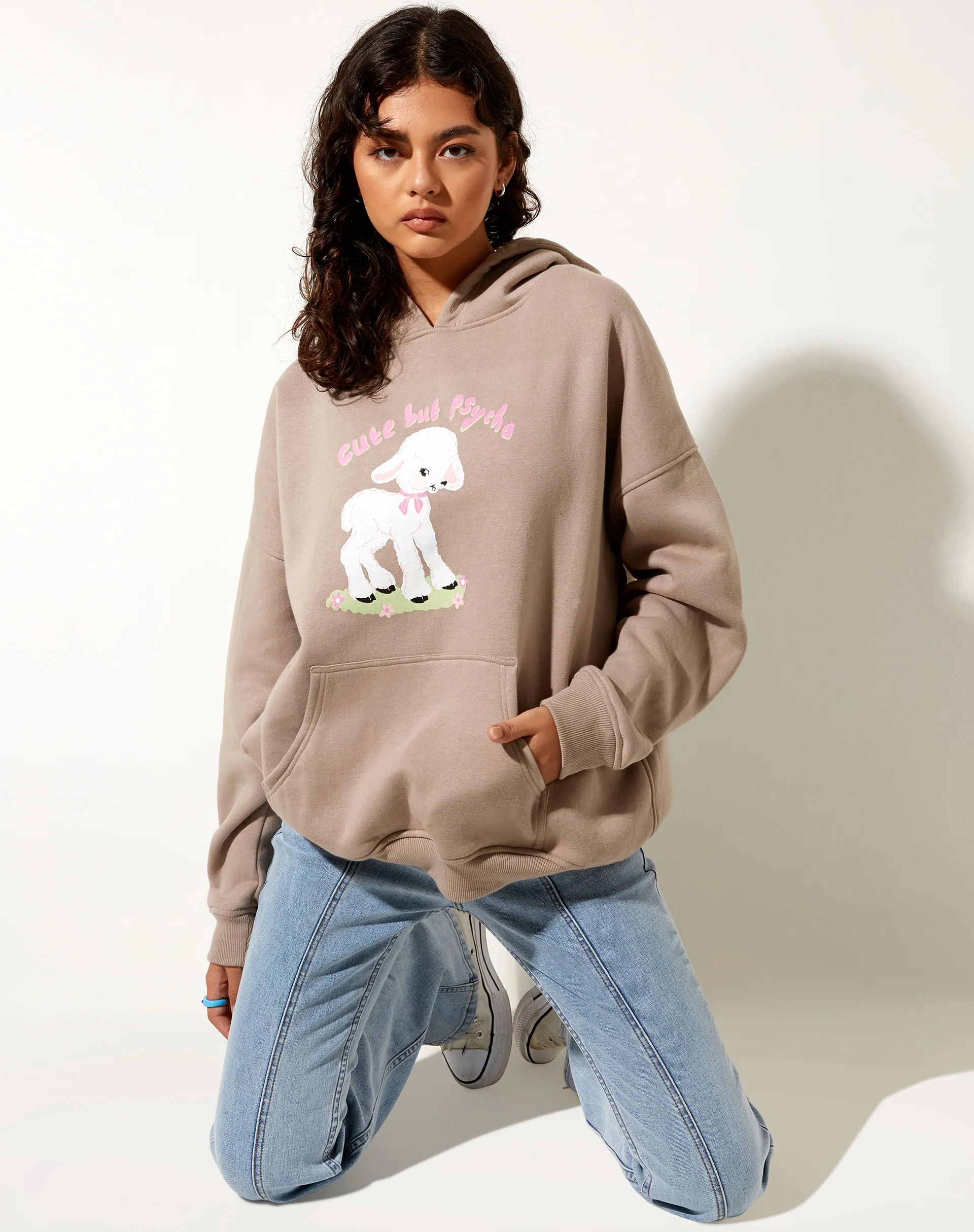 Oversize Hoodie in Mushroom Cute But Psycho - Image 4