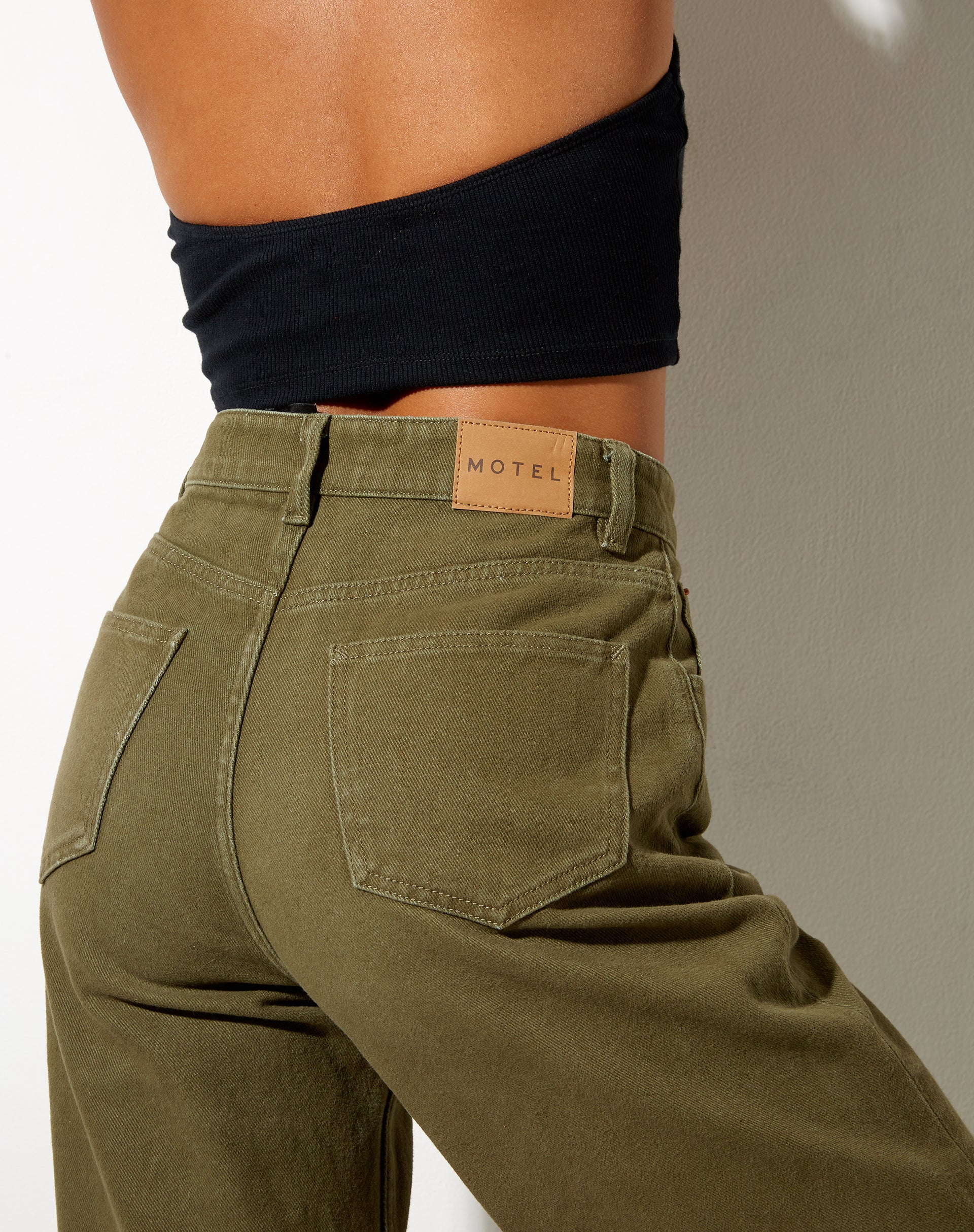 Parallel Jeans in Khaki Green - Image 7