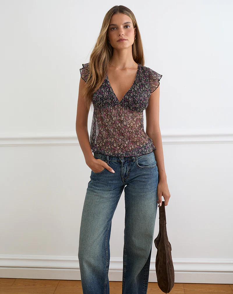 Pharita V Neck Top in Ditsy Floral Plisse Charcoal - Image 3