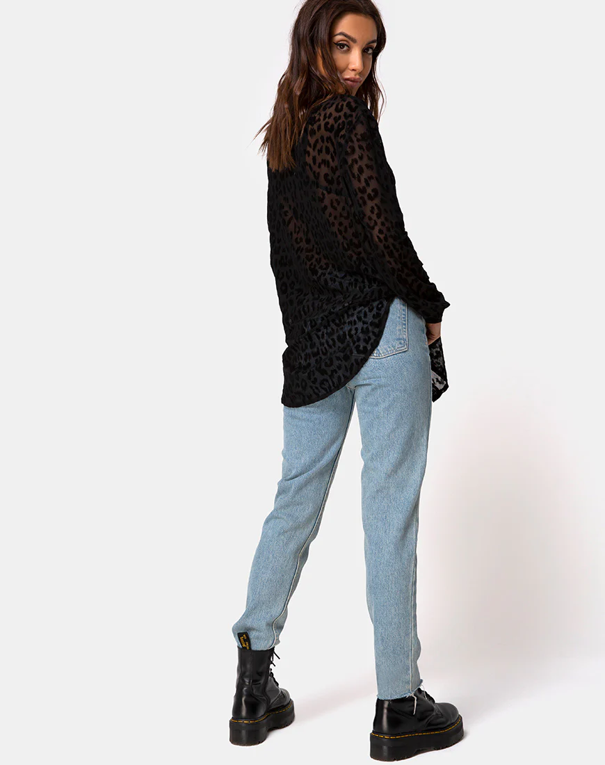 Phobe Shirt in Leopard Flock Net Black - Image 6