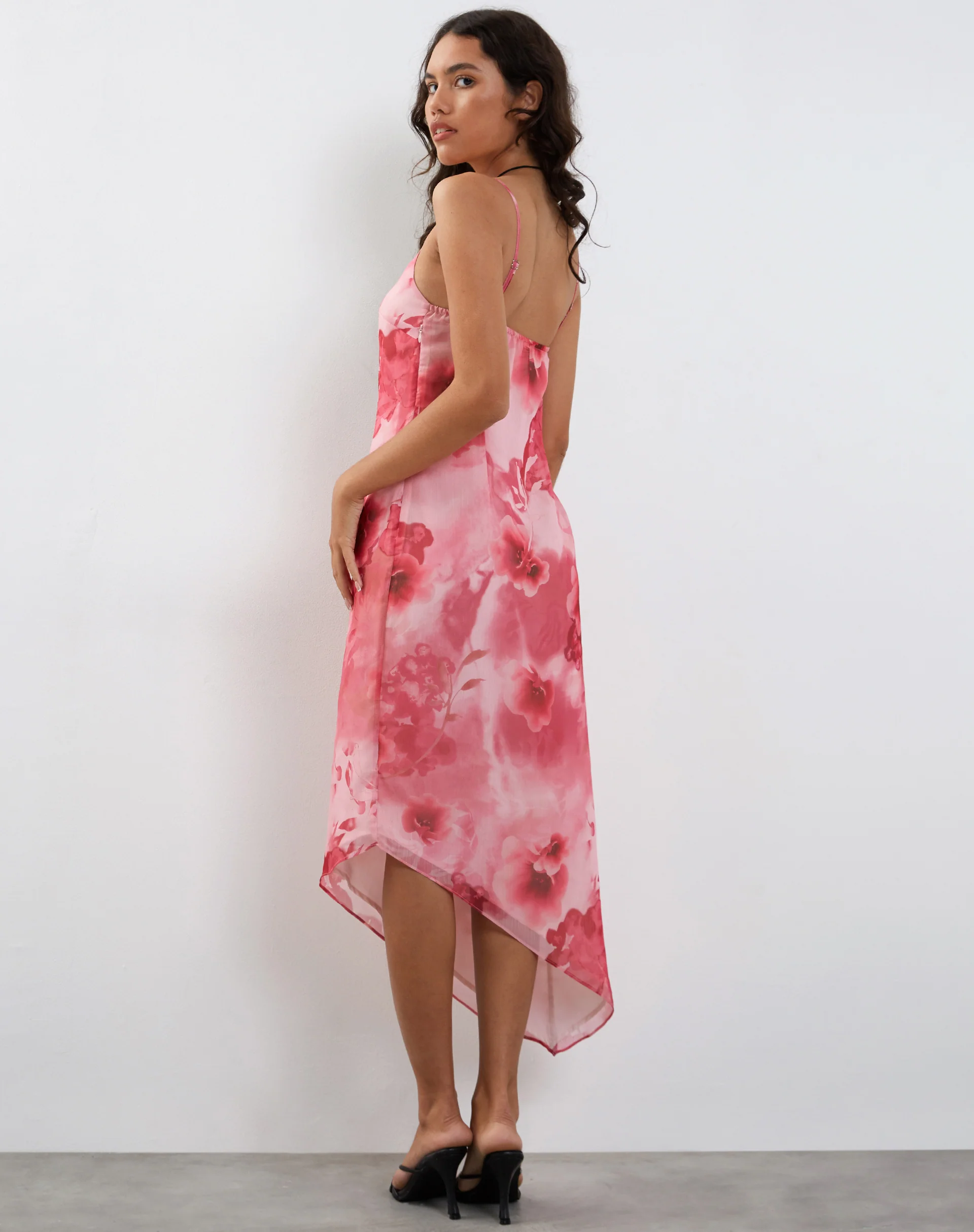 Preston Midi Dress in Watercolour Floral Pink - Image 5