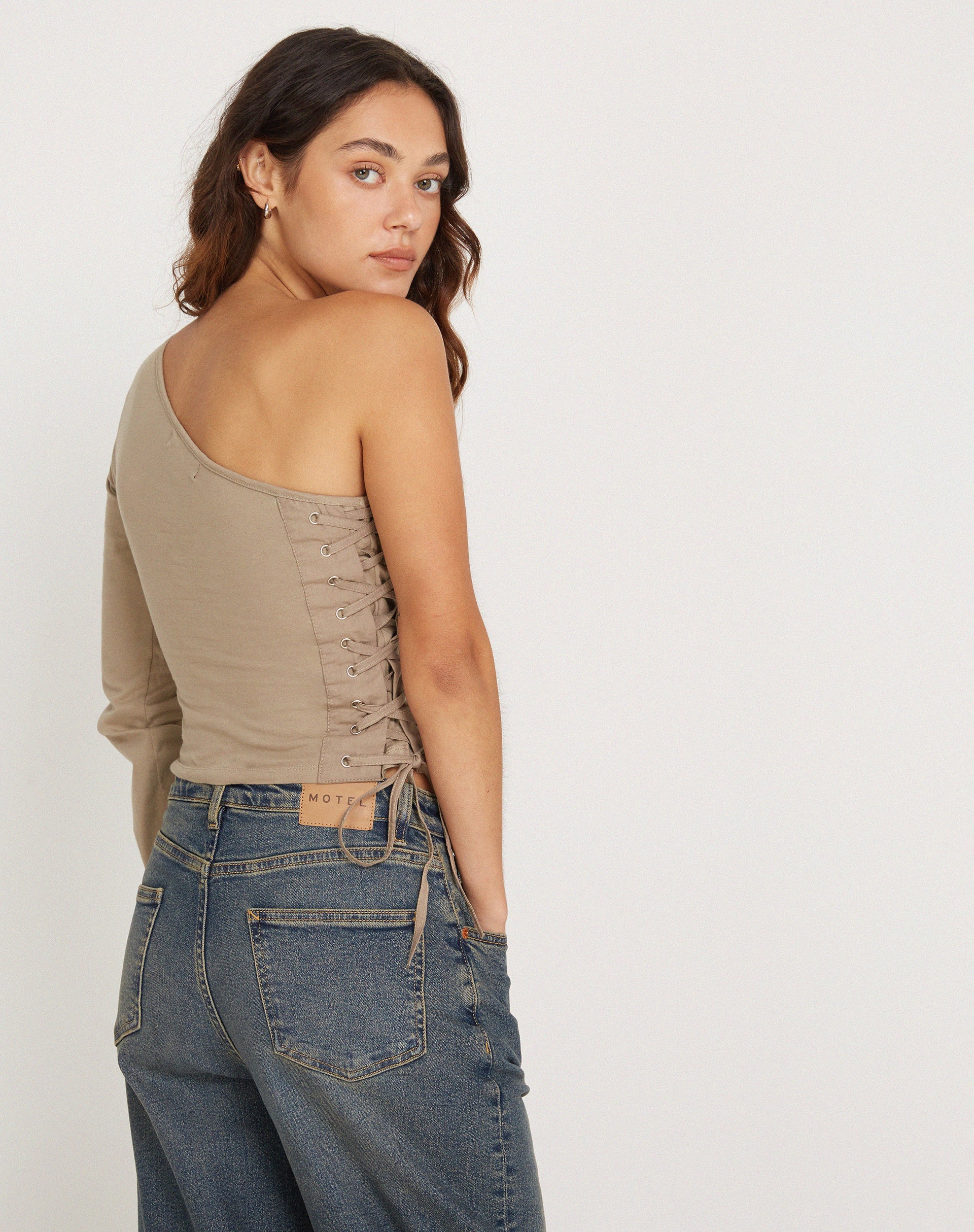 Quinley One Sleeve Top in London Fog - Image 2