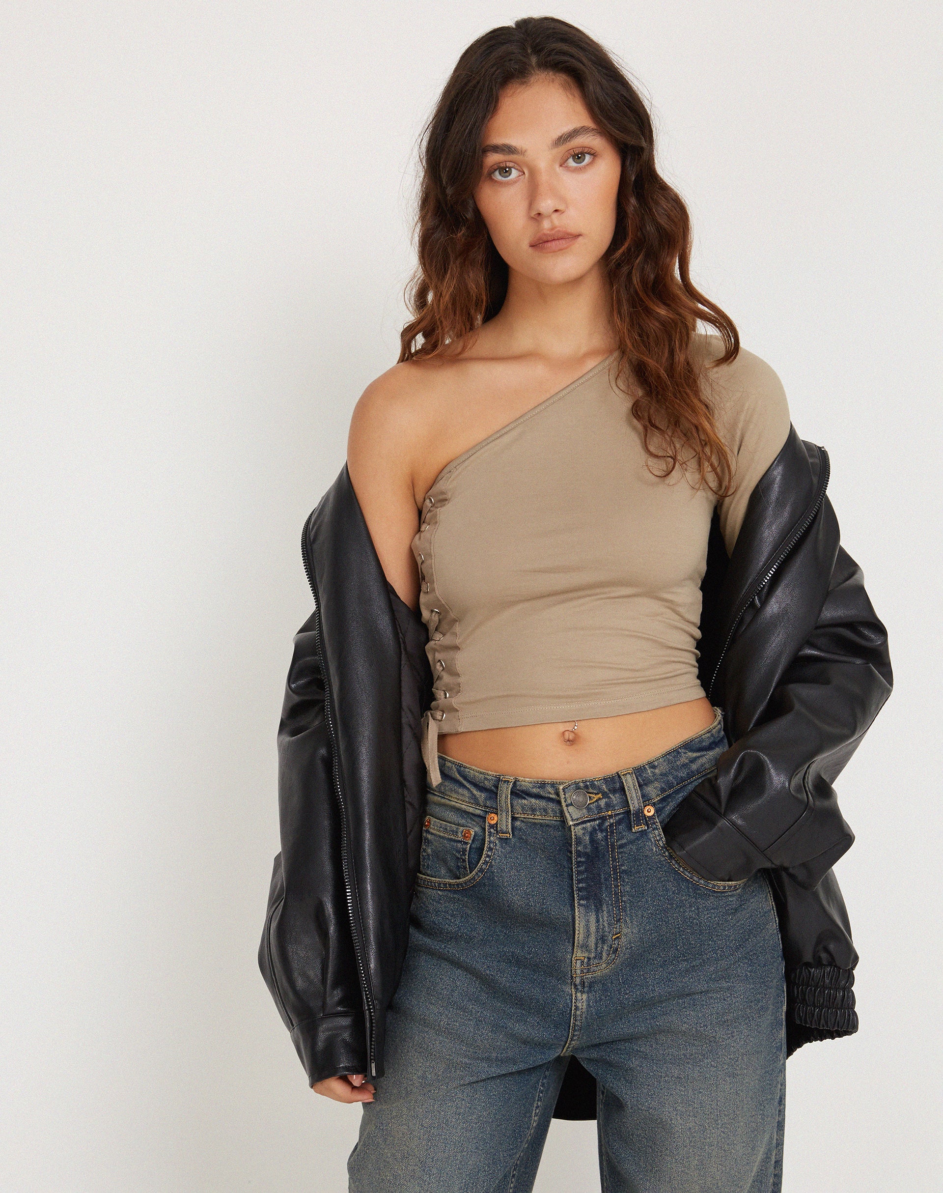Quinley One Sleeve Top in London Fog - Image 3