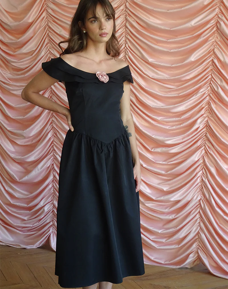 Radovan Midi Dress in Black - Image 3