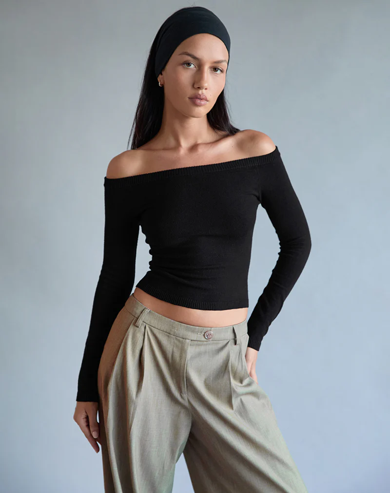 Renie Bardot Top in Black Knit - Image 5