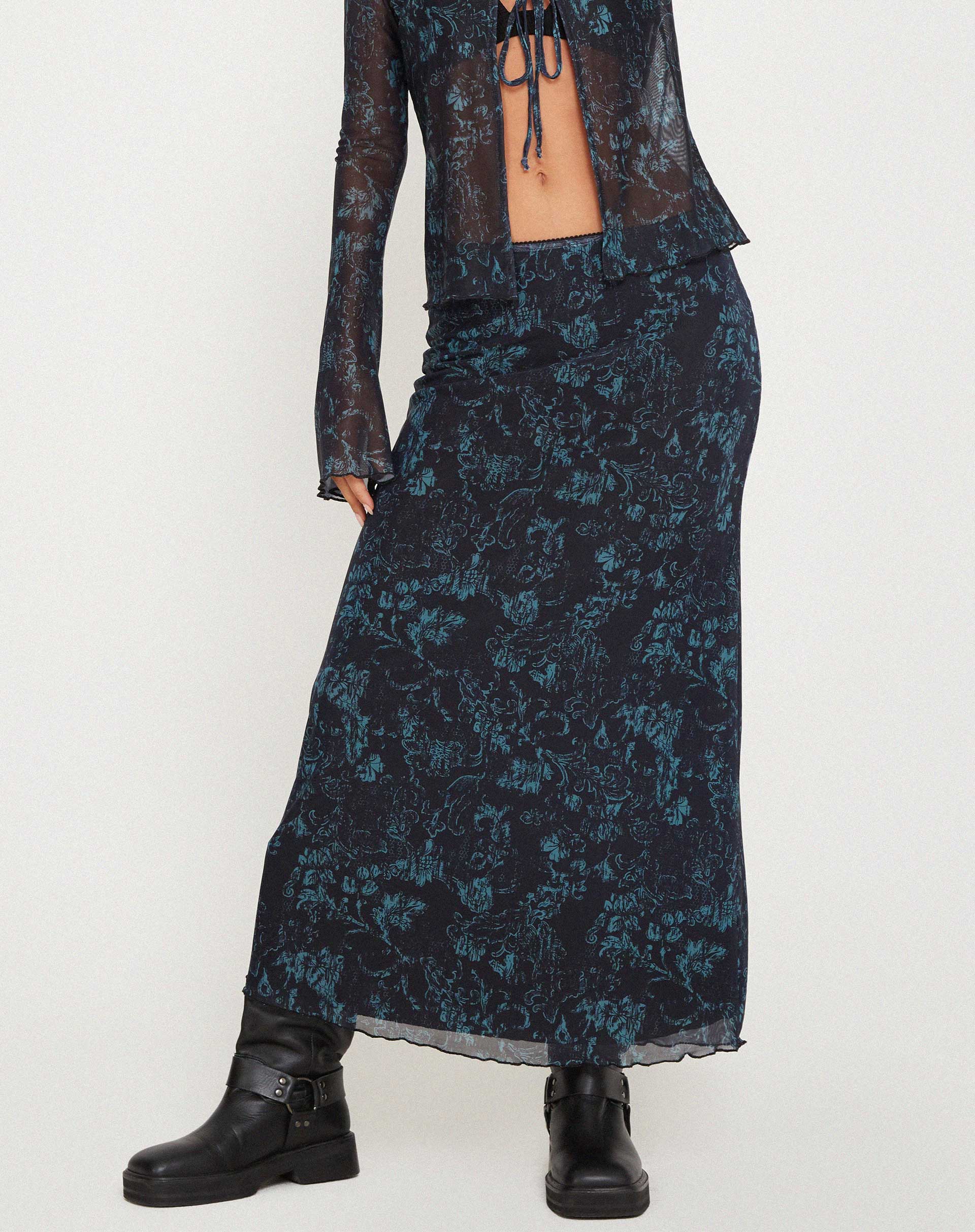 Rindu Midi Skirt in Batik Botanical Black Green - Image 4
