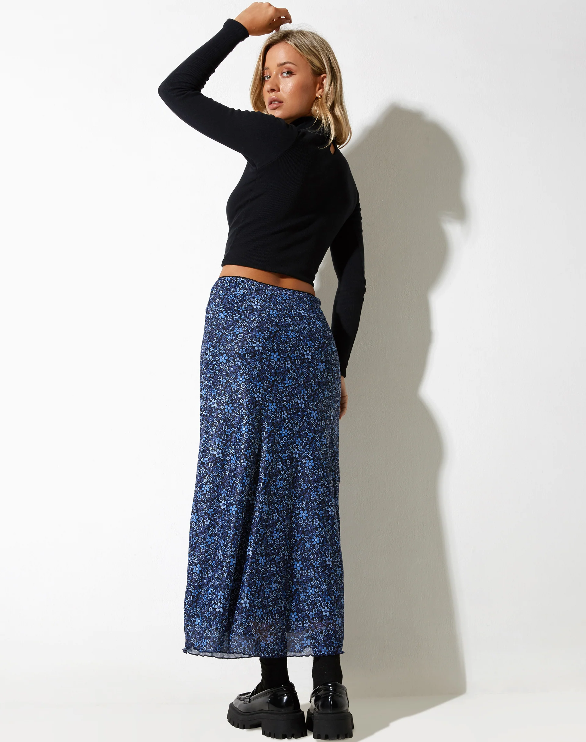 Rindu Midi Skirt in Flower Garden Blue - Image 2