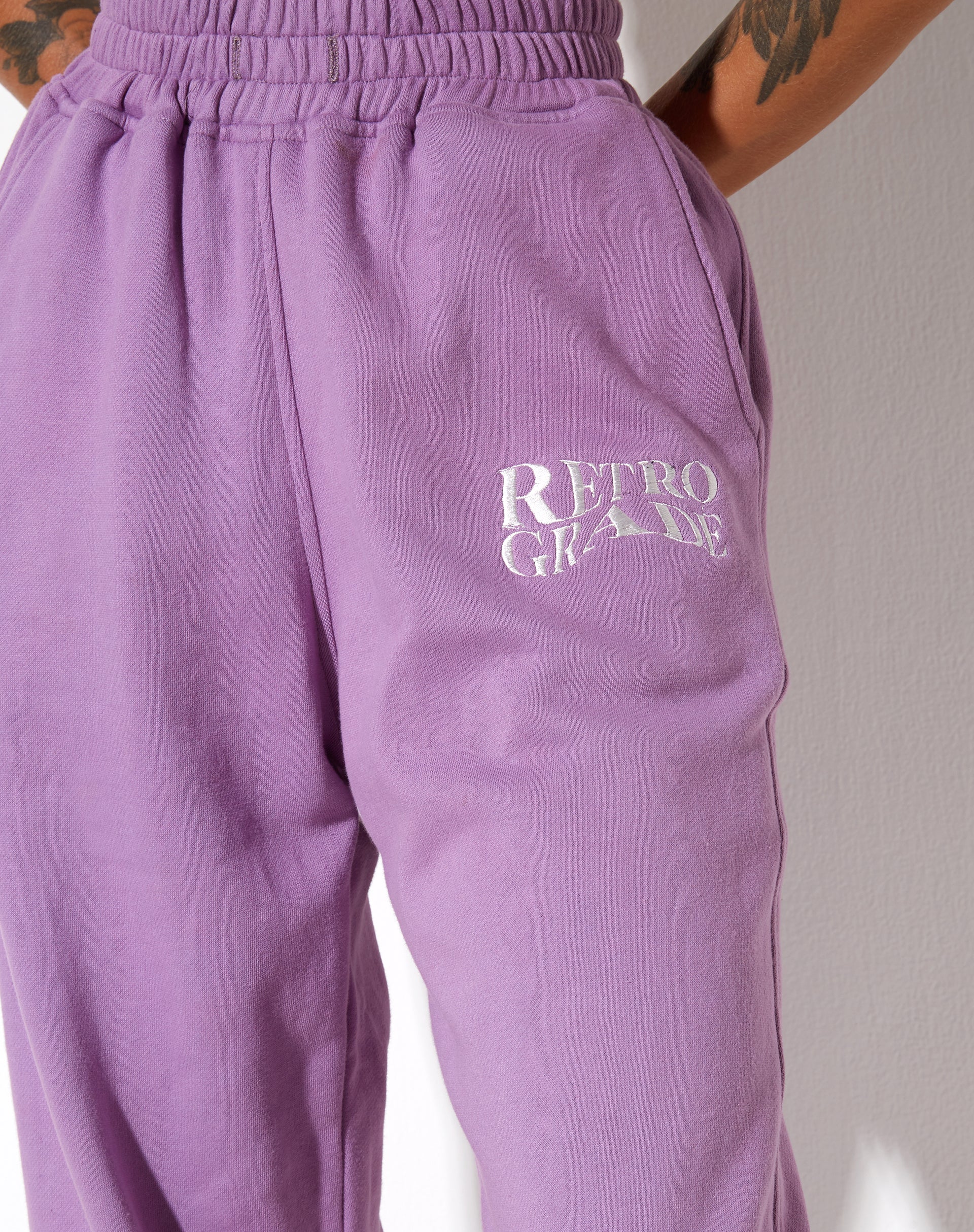 Roider Jogger in Lavender Retro Grade Embro - Image 6