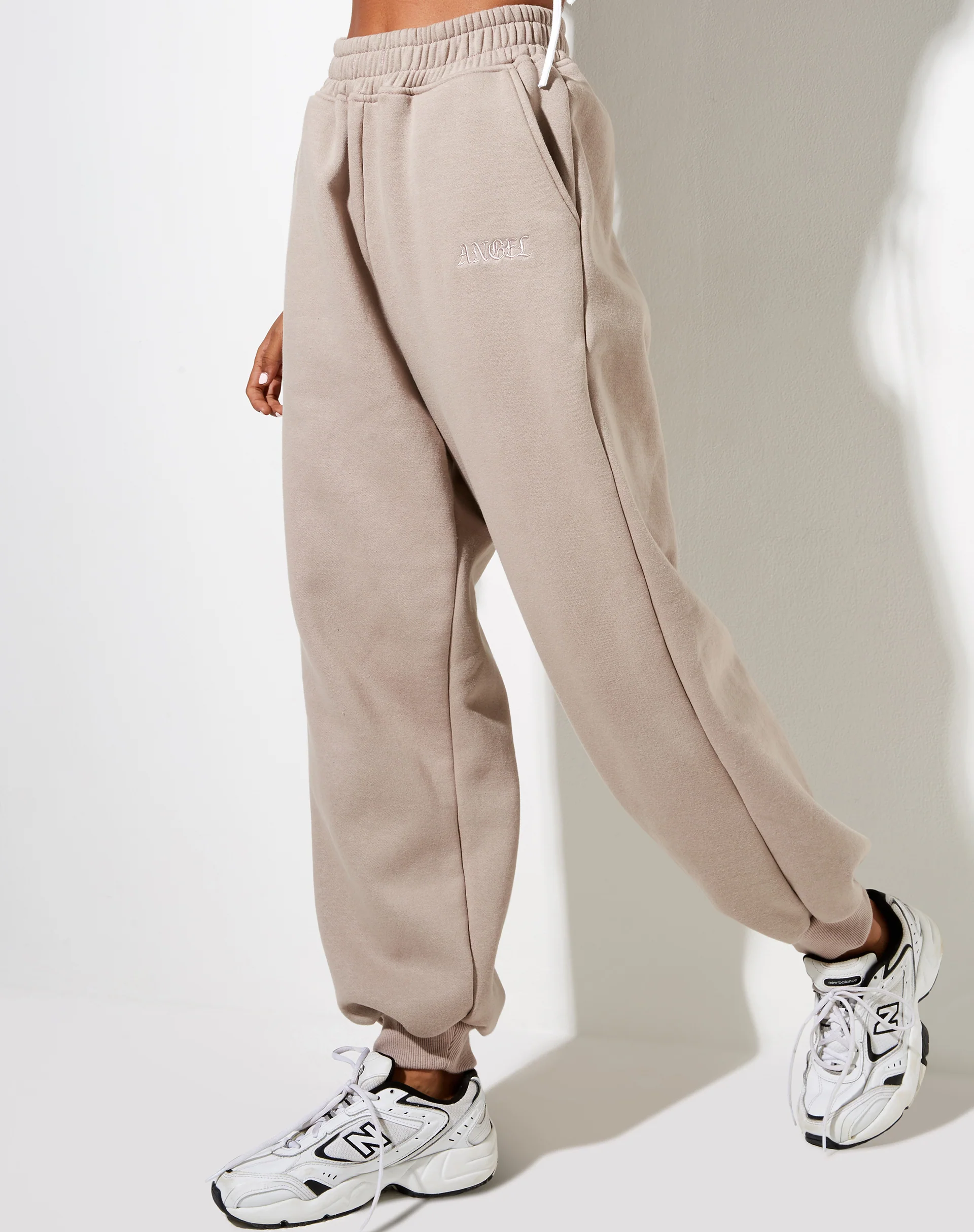 Roider Jogger in Mushroom 'Angel' Embro - Image 2