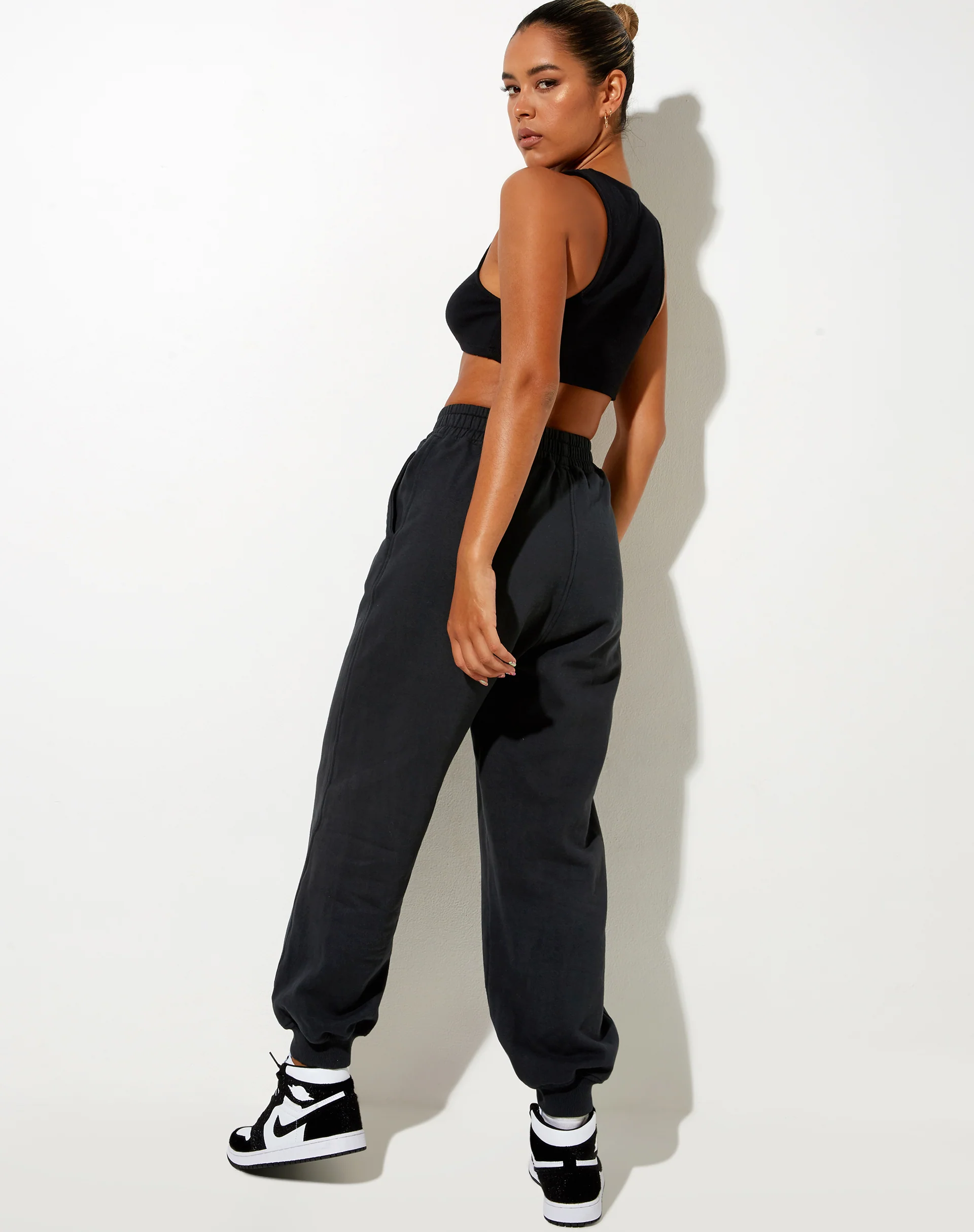 Roider Jogger in Vintage Black Bittersweet - Image 4