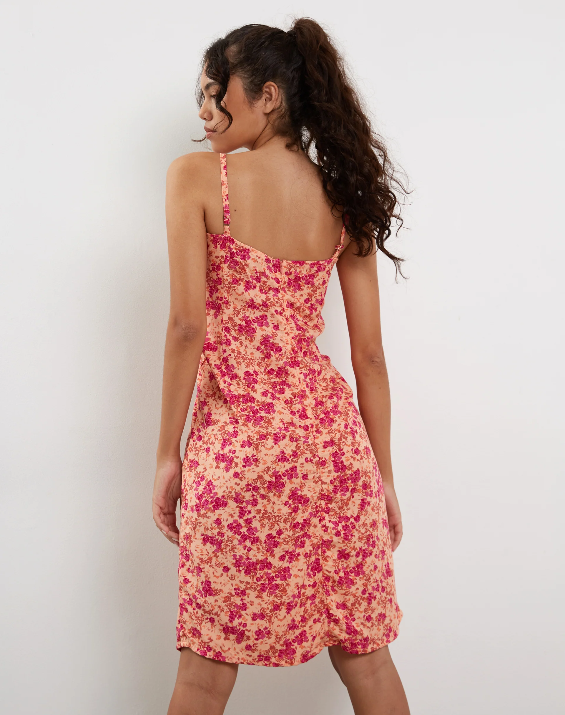 Ronsha Midi Dress in Dark Wild Flower Cantaloupe - Image 6