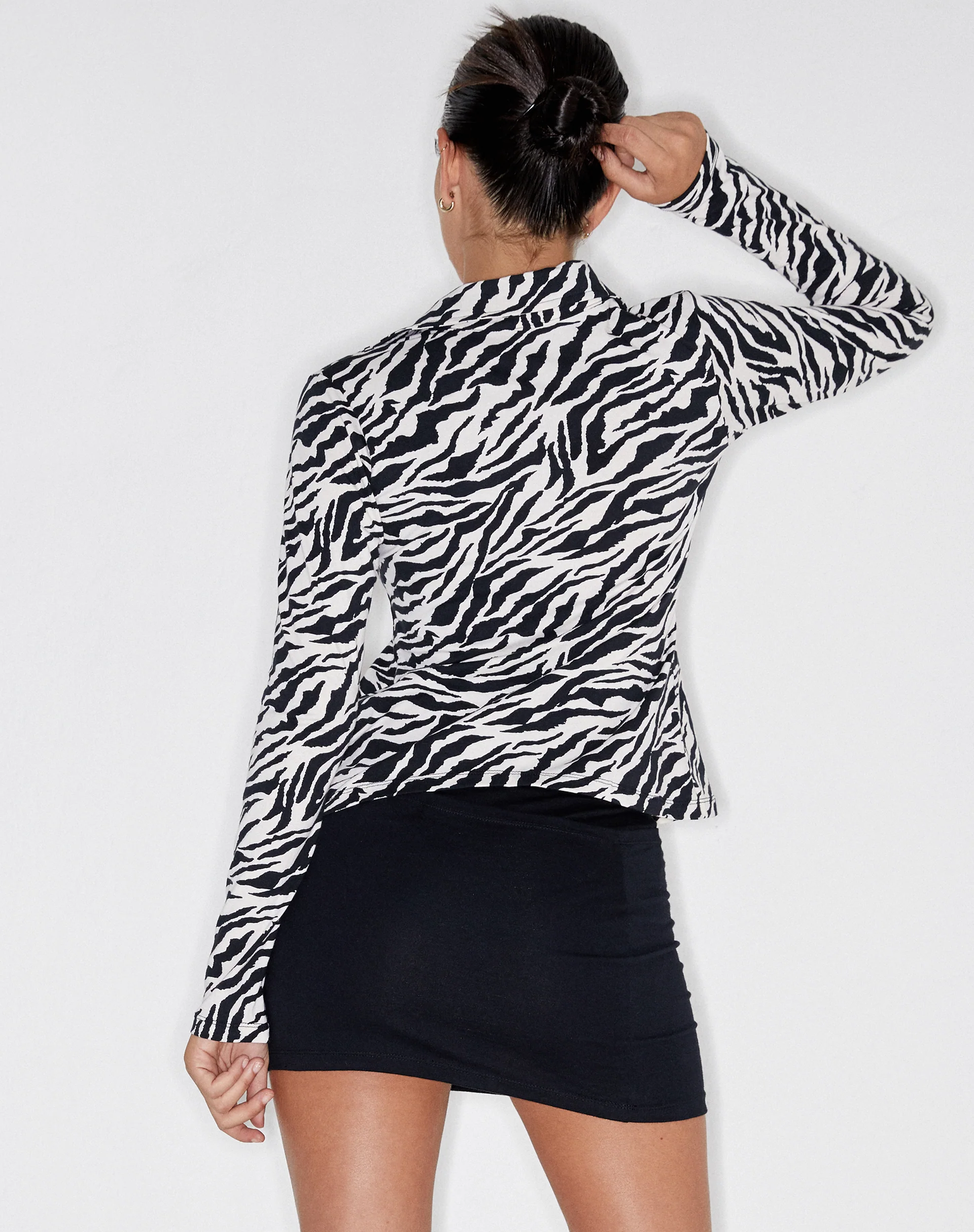 Ruix Long Sleeve Top in 90's Zebra - Image 3