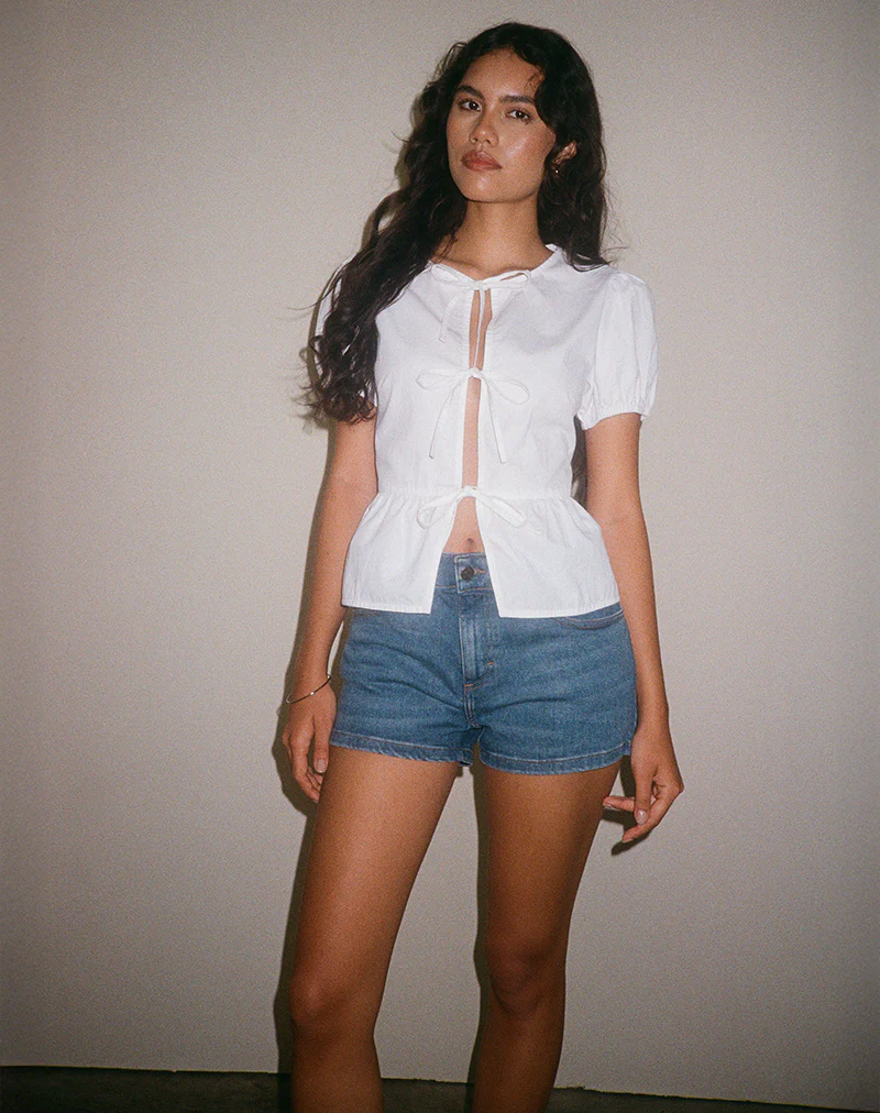 Ryota Tie Front Blouse in White with White Binding - Image 4