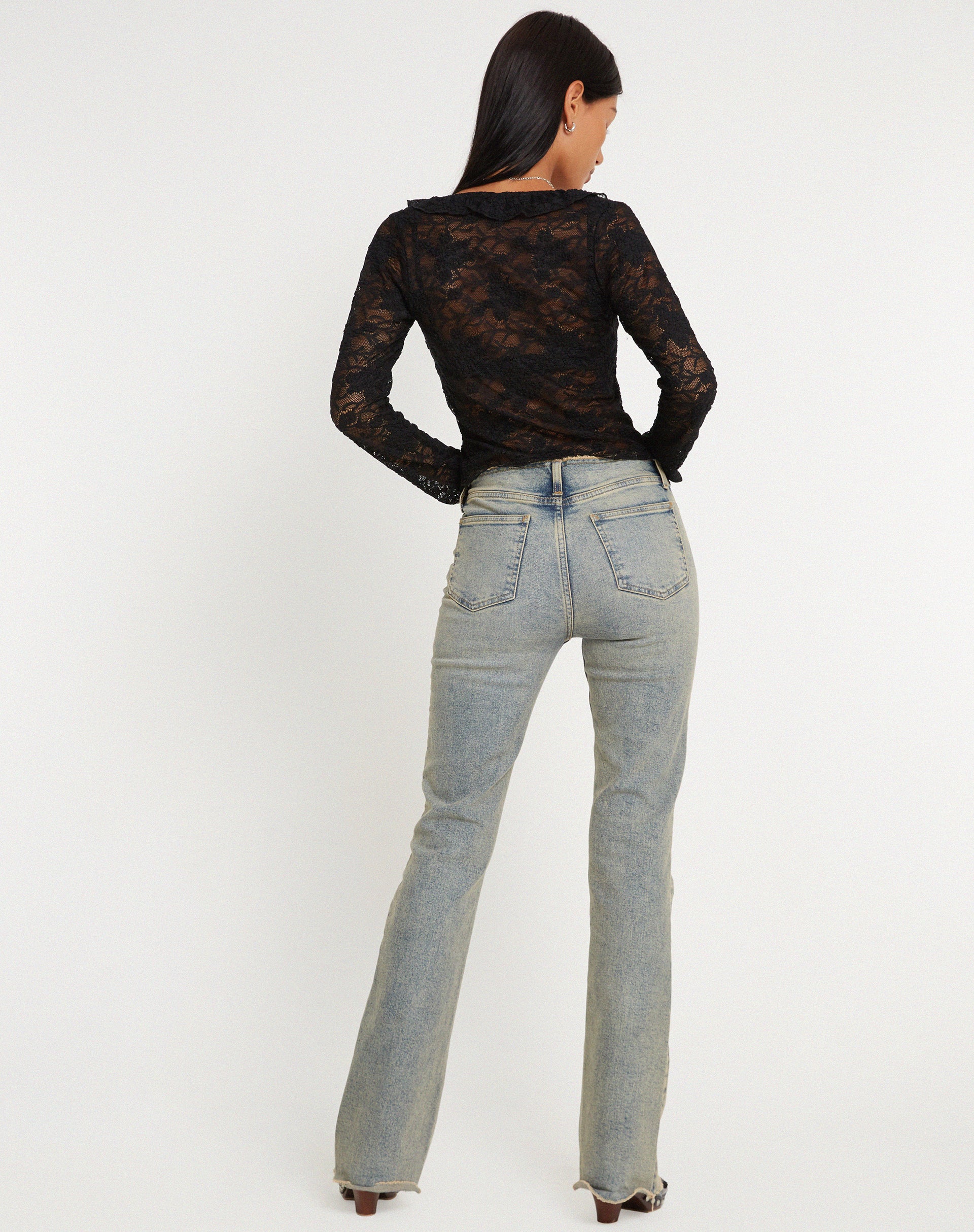 Sadiru Cardi in Lace Black - Image 6