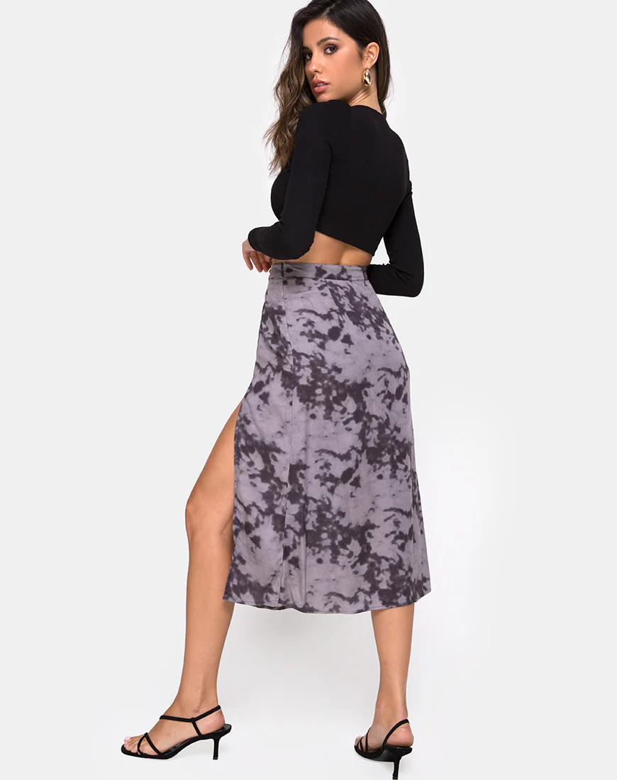 Saika Midi Skirt in Bleached Tie Dye Grey - Image 2