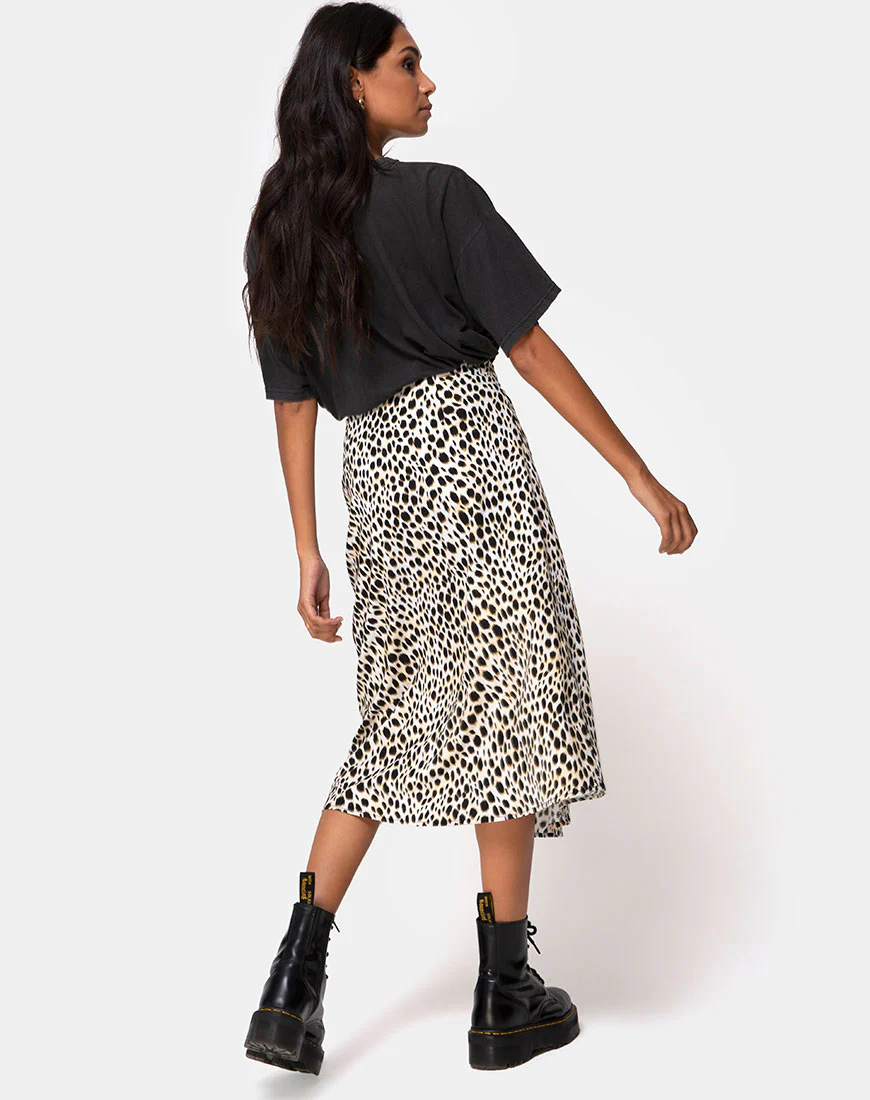 Saika Midi Skirt in Cheetah - Image 4