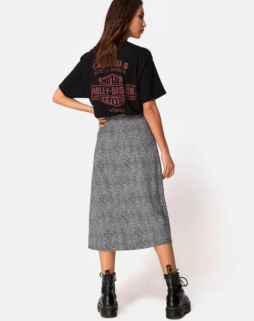 Saika Midi Skirt in Ditsy Leopard Grey - Image 4