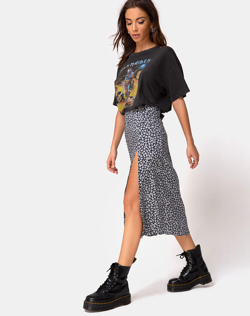 Saika Midi Skirt in Ditsy Rose Black - Image 3