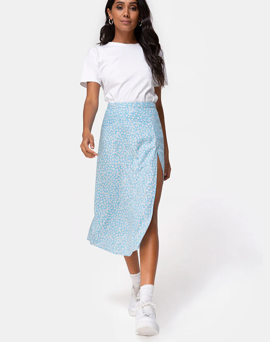 Saika Midi Skirt in Ditsy Rose Blue - Image 3