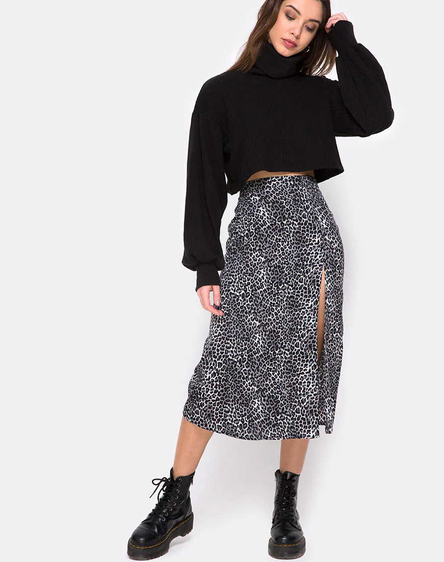 Saika Midi Skirt in Rar Leopard Grey - Image 3