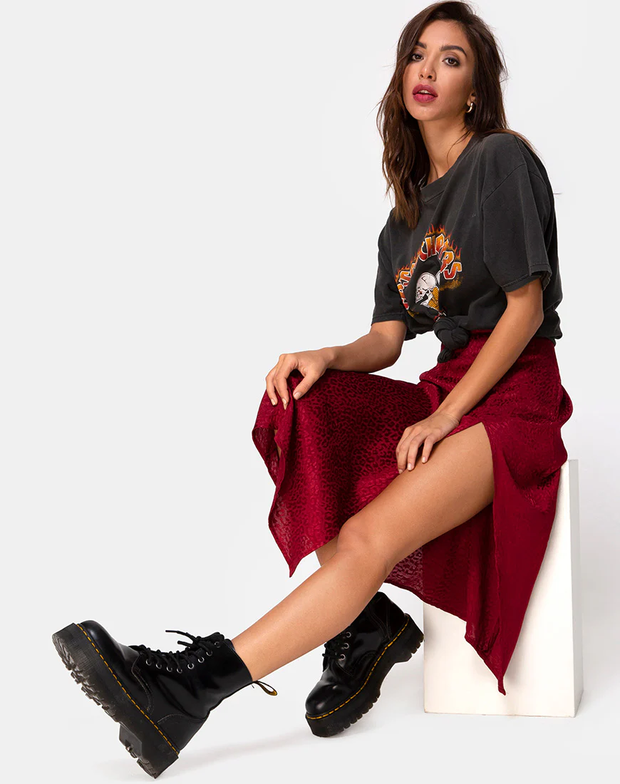 Saika Midi Skirt in Satin Cheetah Raspberry - Image 2