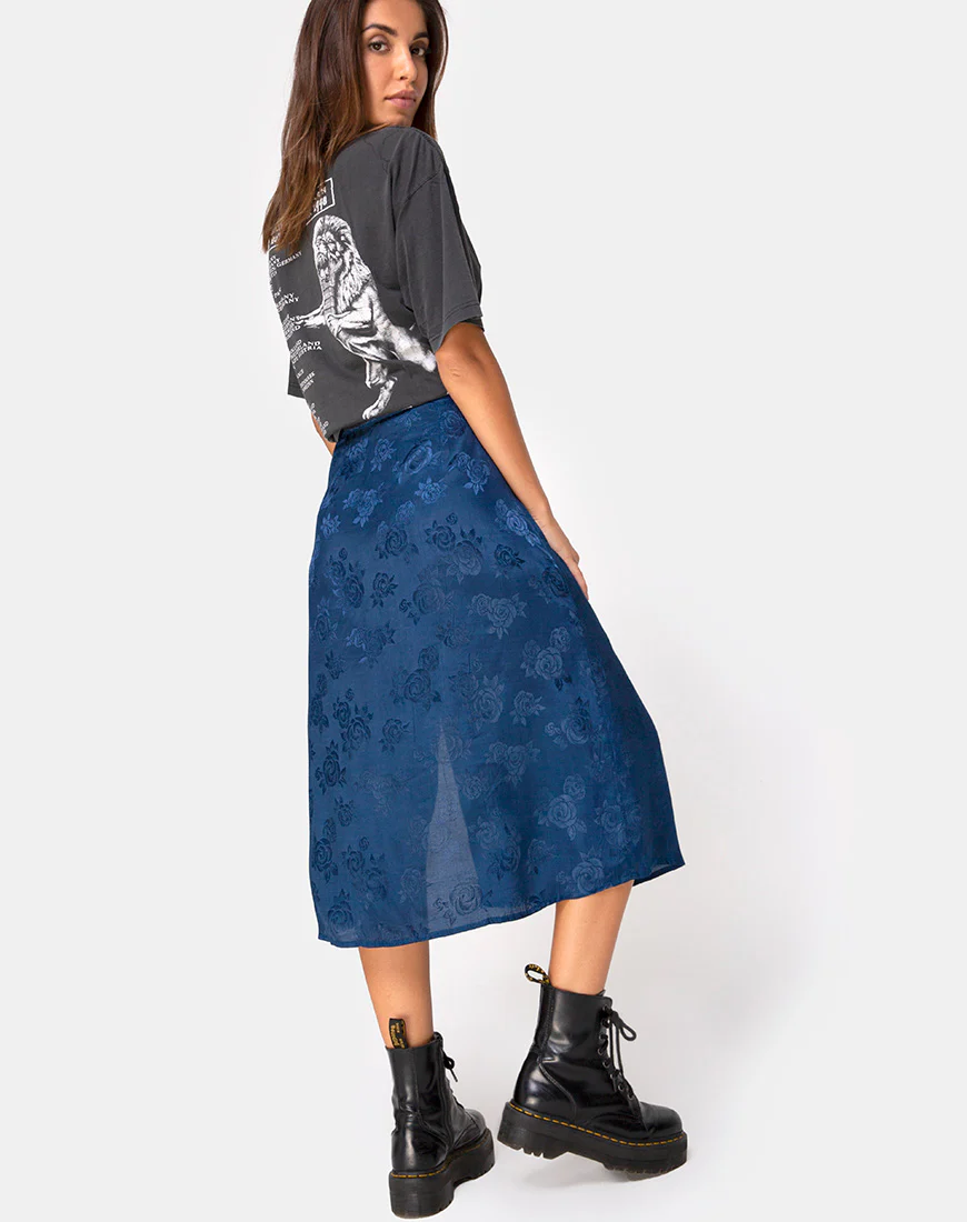 Saika Midi Skirt in Satin Rose Navy - Image 2