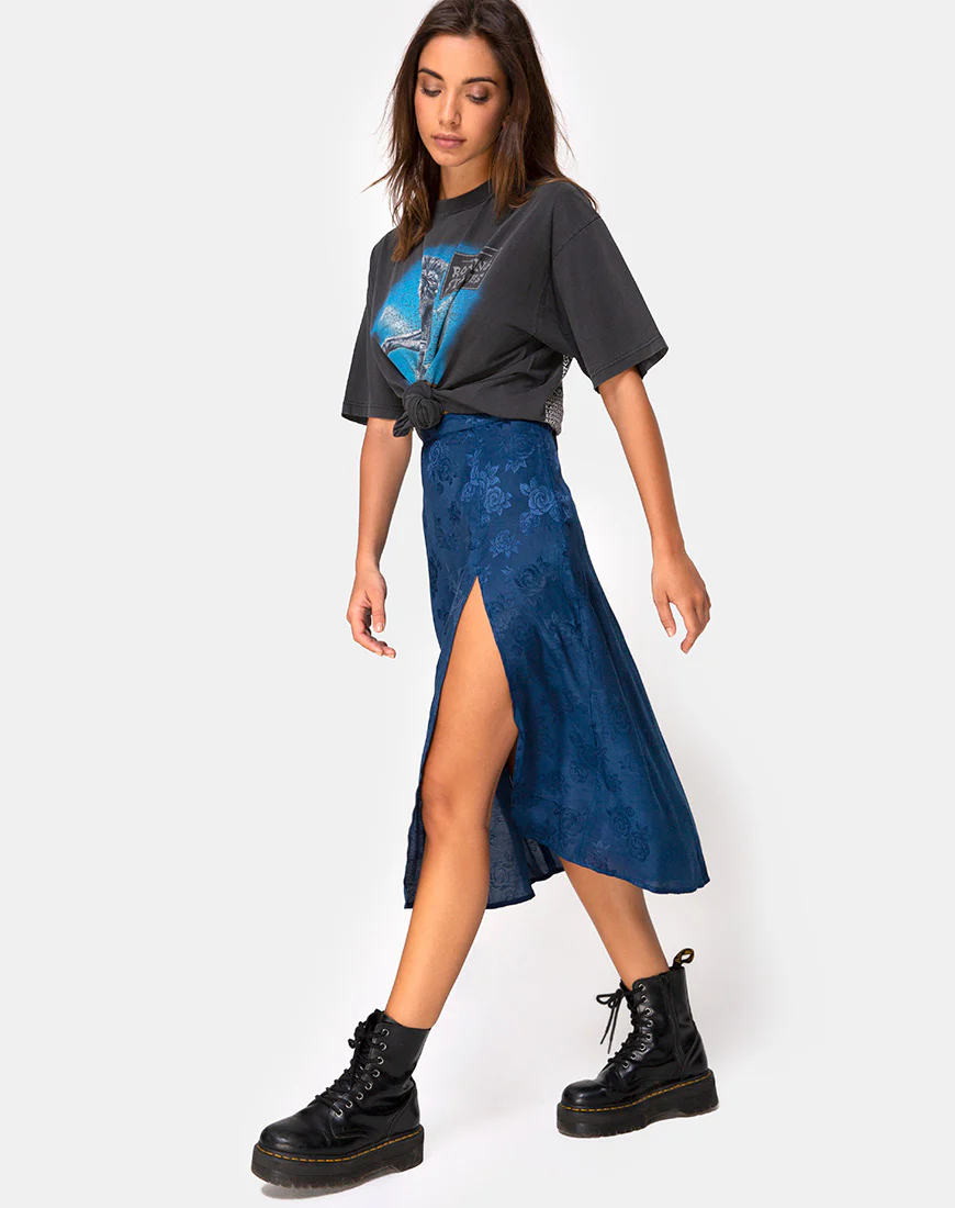 Saika Midi Skirt in Satin Rose Navy - Image 3