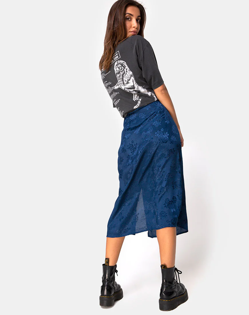 Saika Midi Skirt in Satin Rose Navy - Image 4