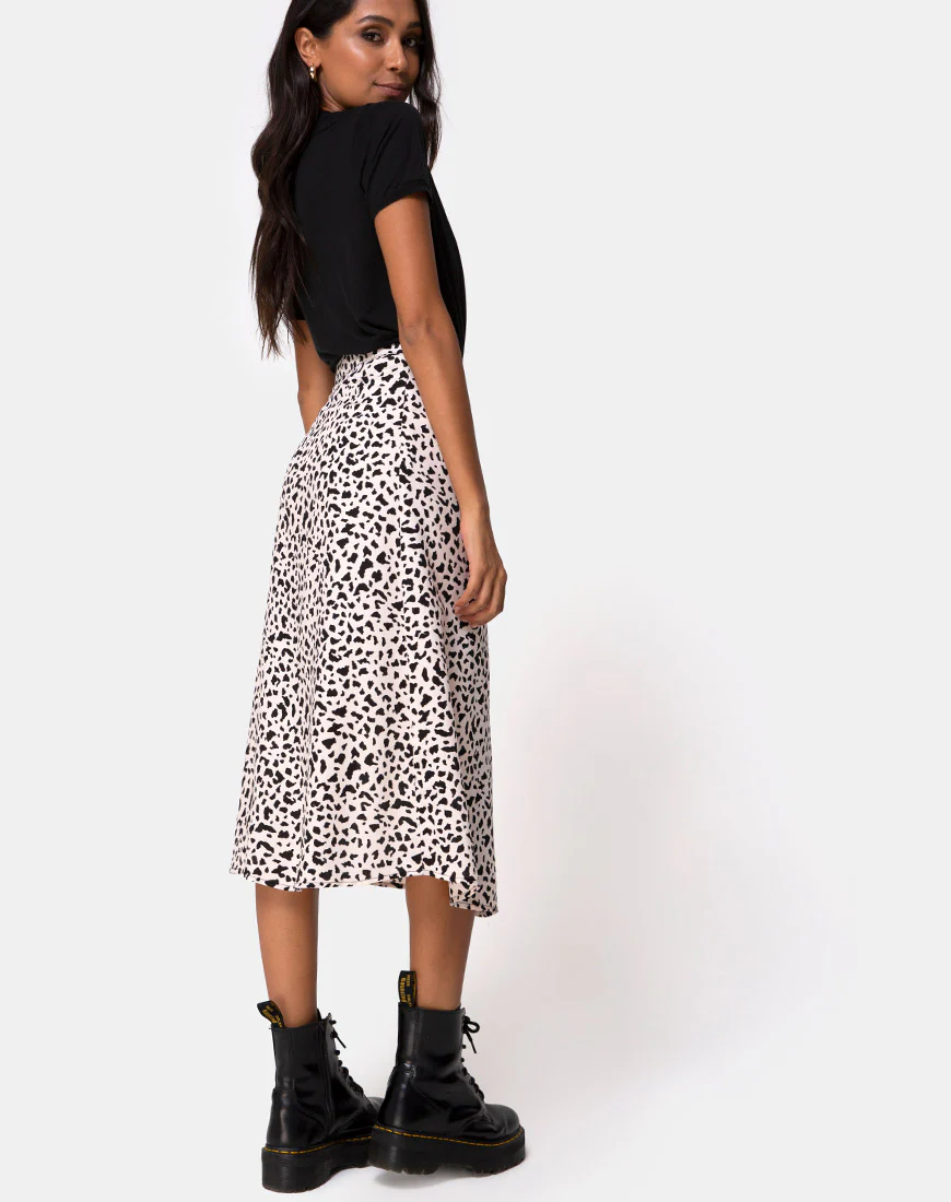Saika Midi Skirt in Wild Thing - Image 2