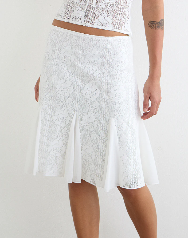 Saiwa Midi Skirt in Floral Lace White - Image 4