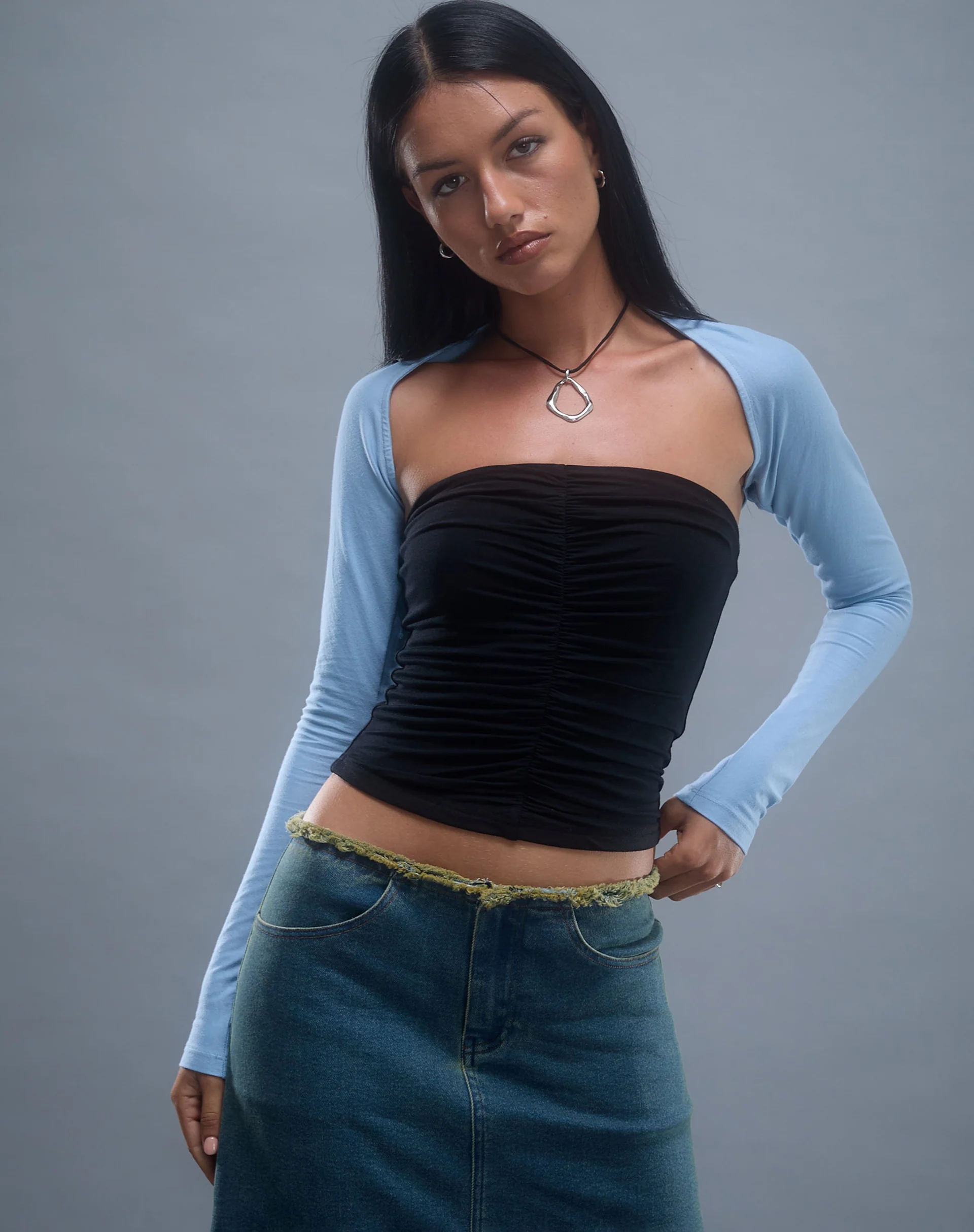 Sajna Ruched Bandeau Top in Black - Image 4
