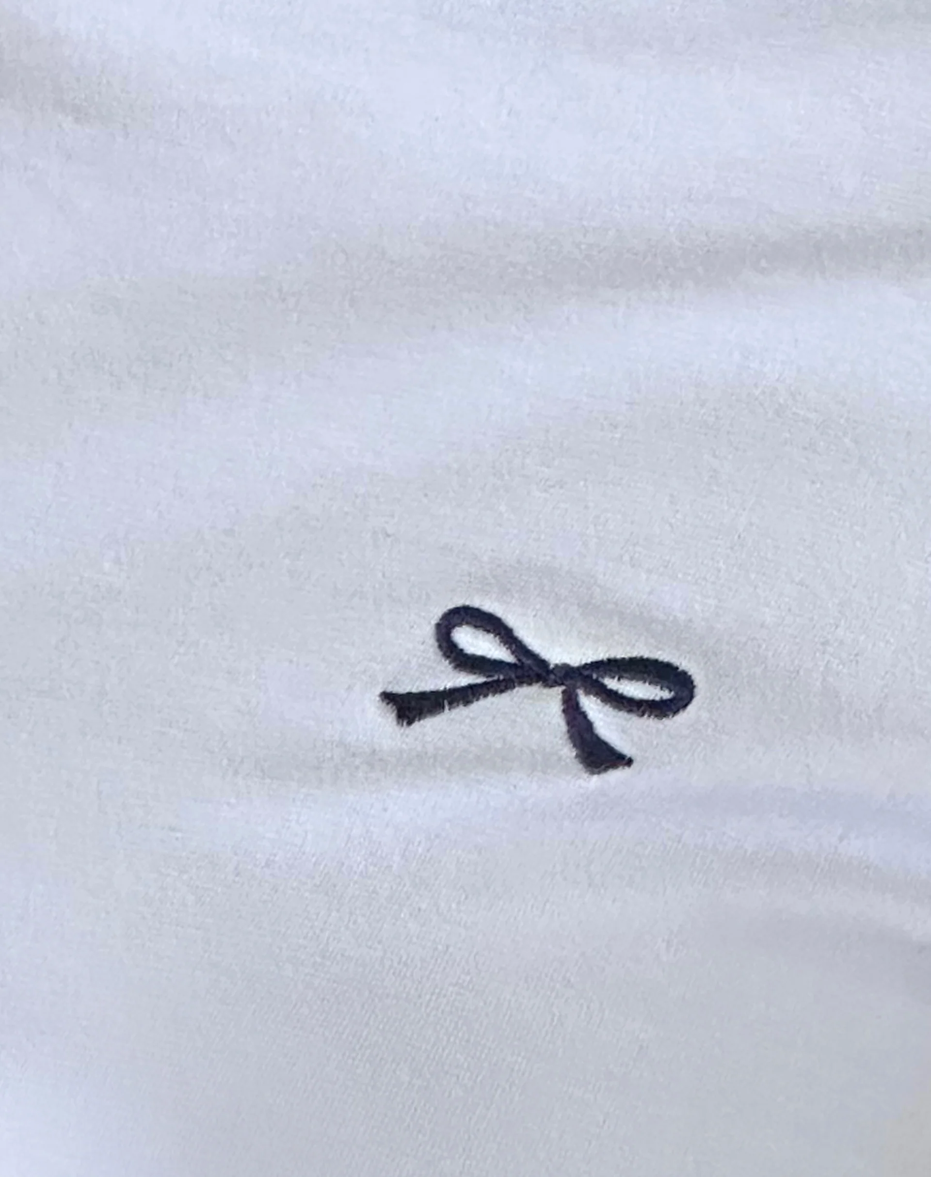 Salda Sporty Tee in White with Navy Binding - Image 6
