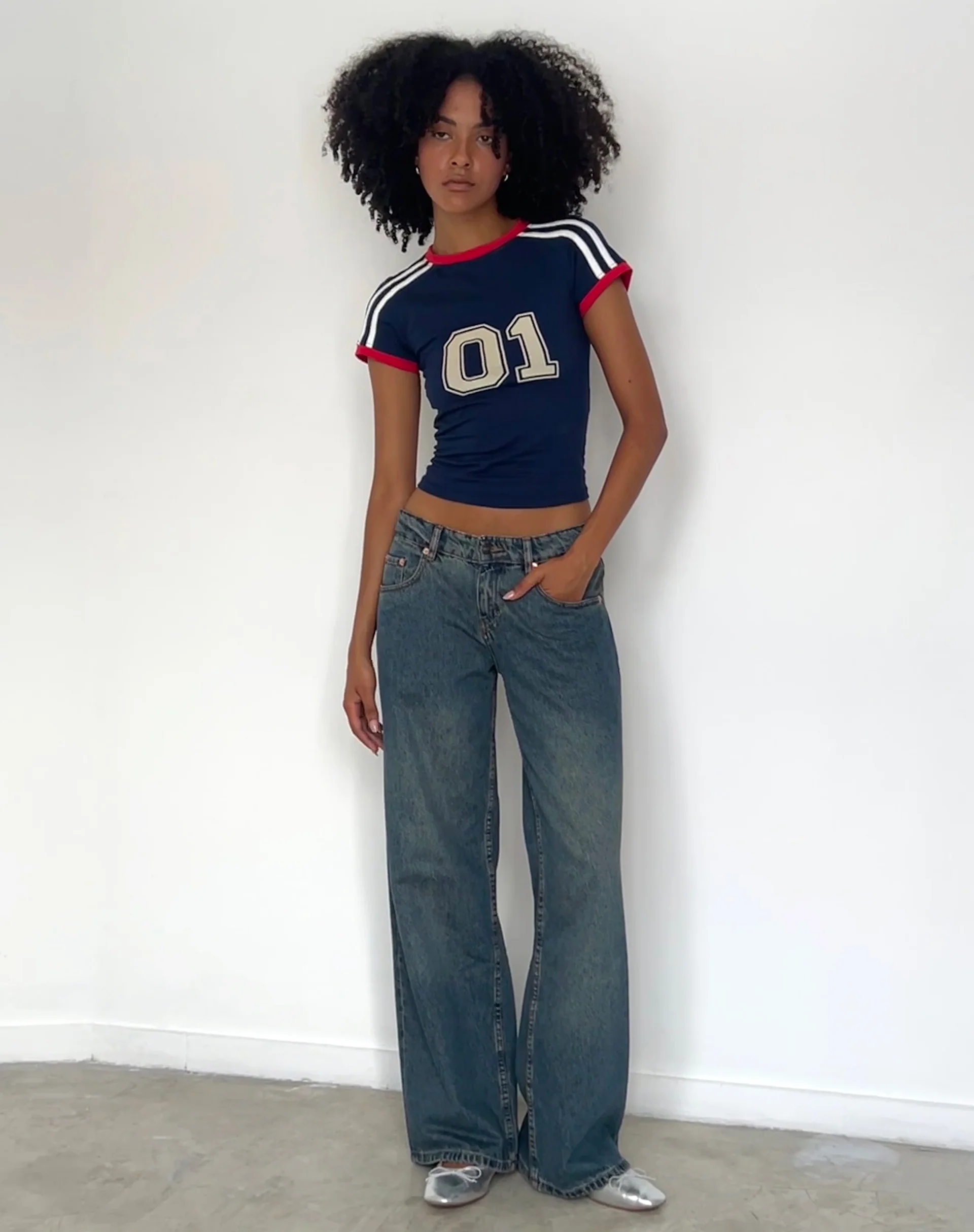 Salda Sporty Fitted Tee in Navy - Image 2