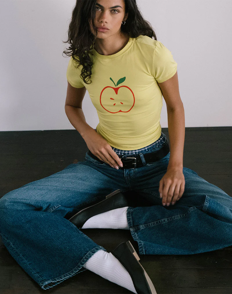 Salida Top in Yellow with Apple Motif - Image 2