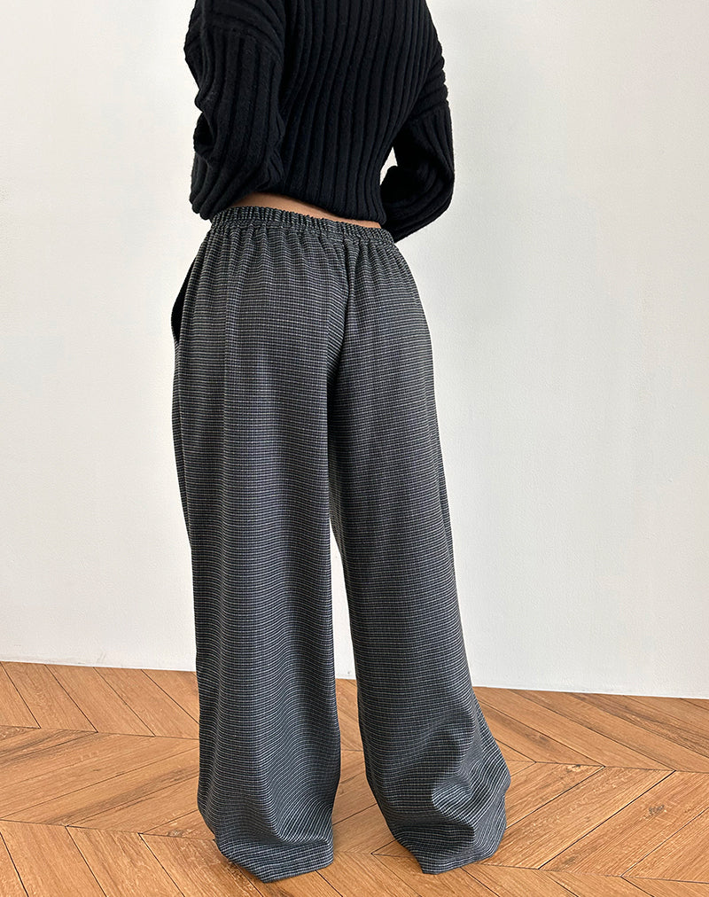 Sasari Oversize Trouser in Check Navy - Image 3