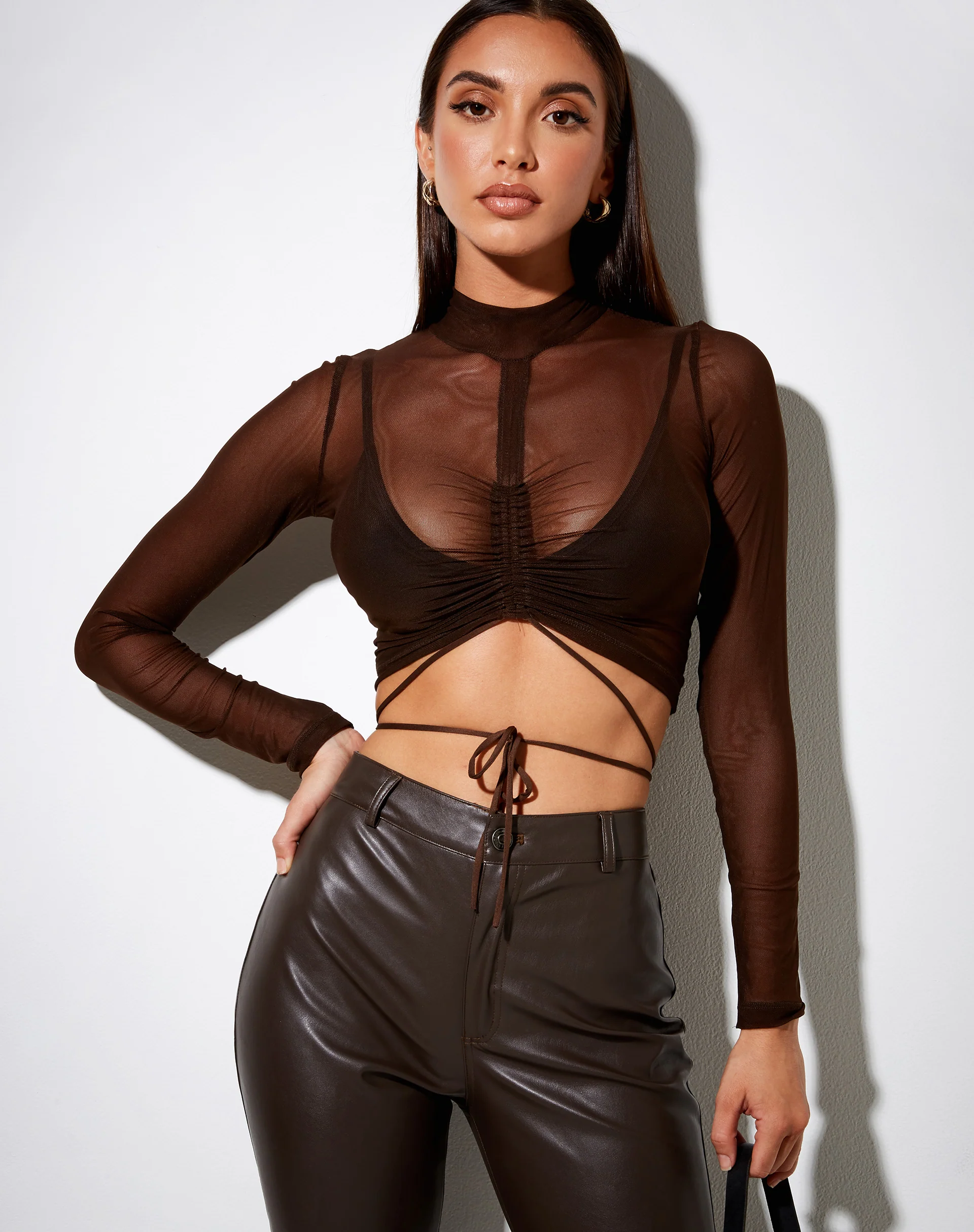 Sauja Crop Top in Mesh Chocolate - Image 7