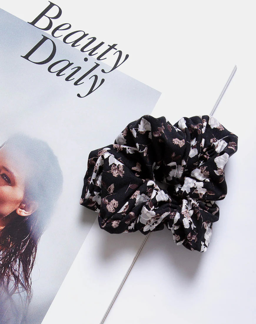 Scrunchie in Dark Wild Flower - Image 2