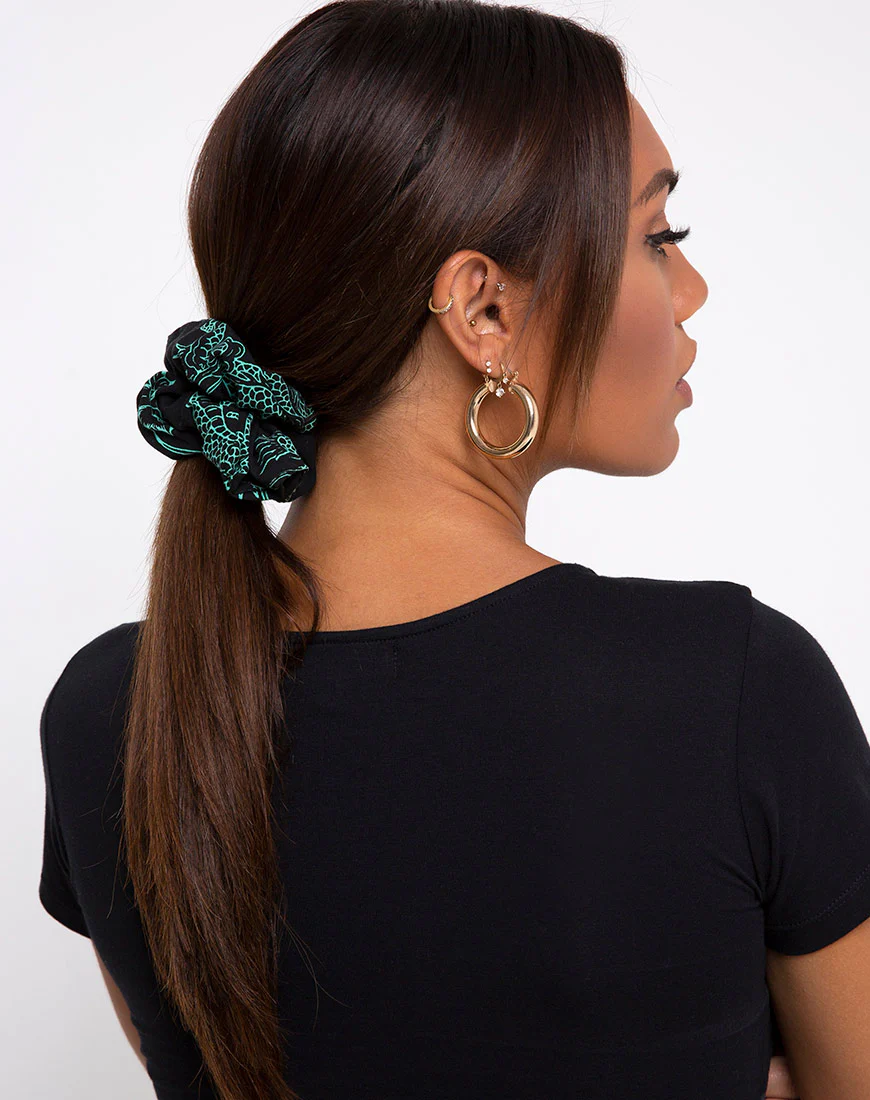 Scrunchie in Dragon Flower Black and Mint - Image 2