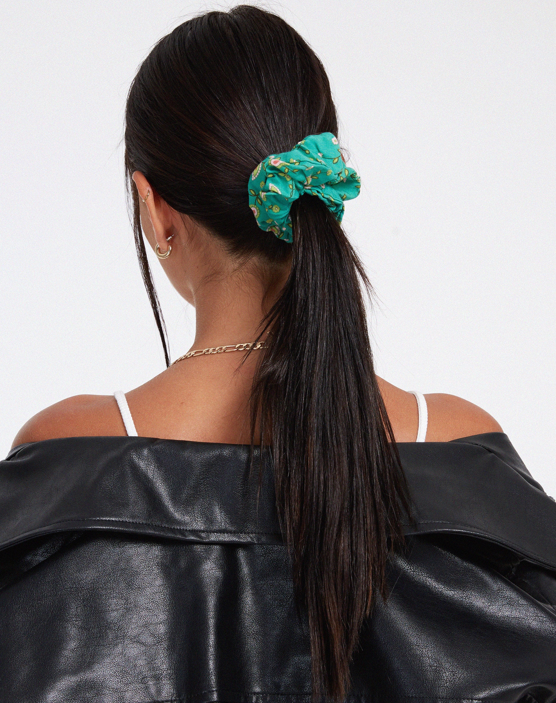Scrunchies in Paisley Fun Green - Image 2
