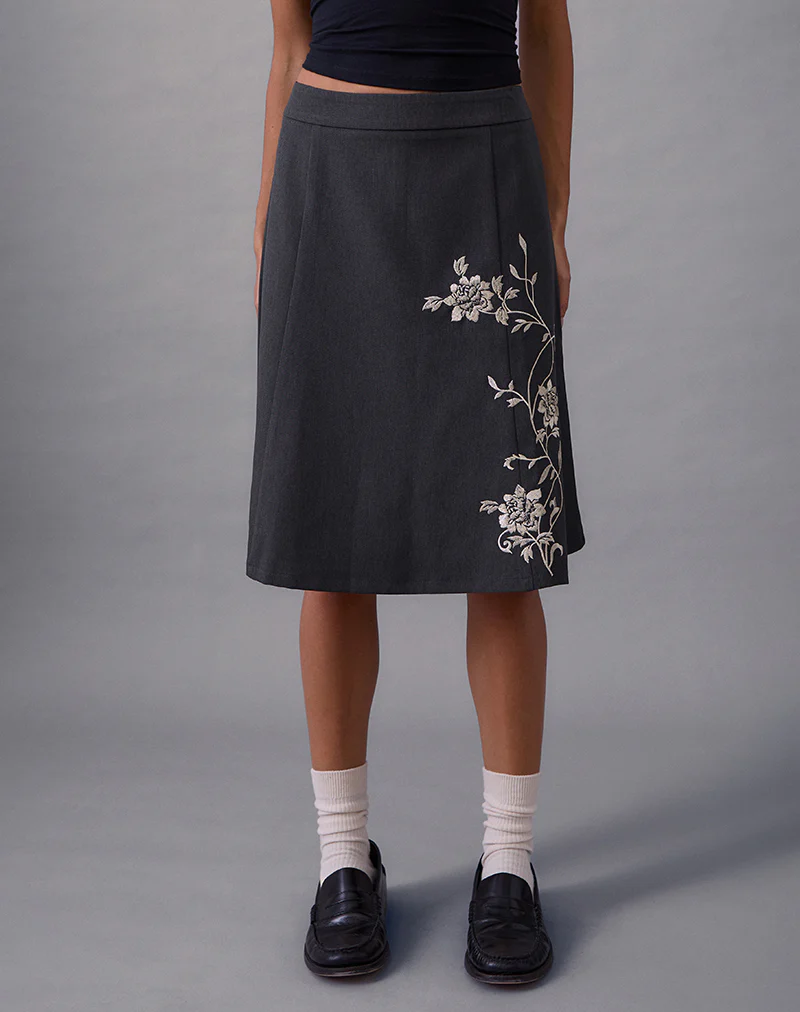 Sepzhi Midi Skirt in Vine Flower Embroidered Dark Charcoal - Image 4