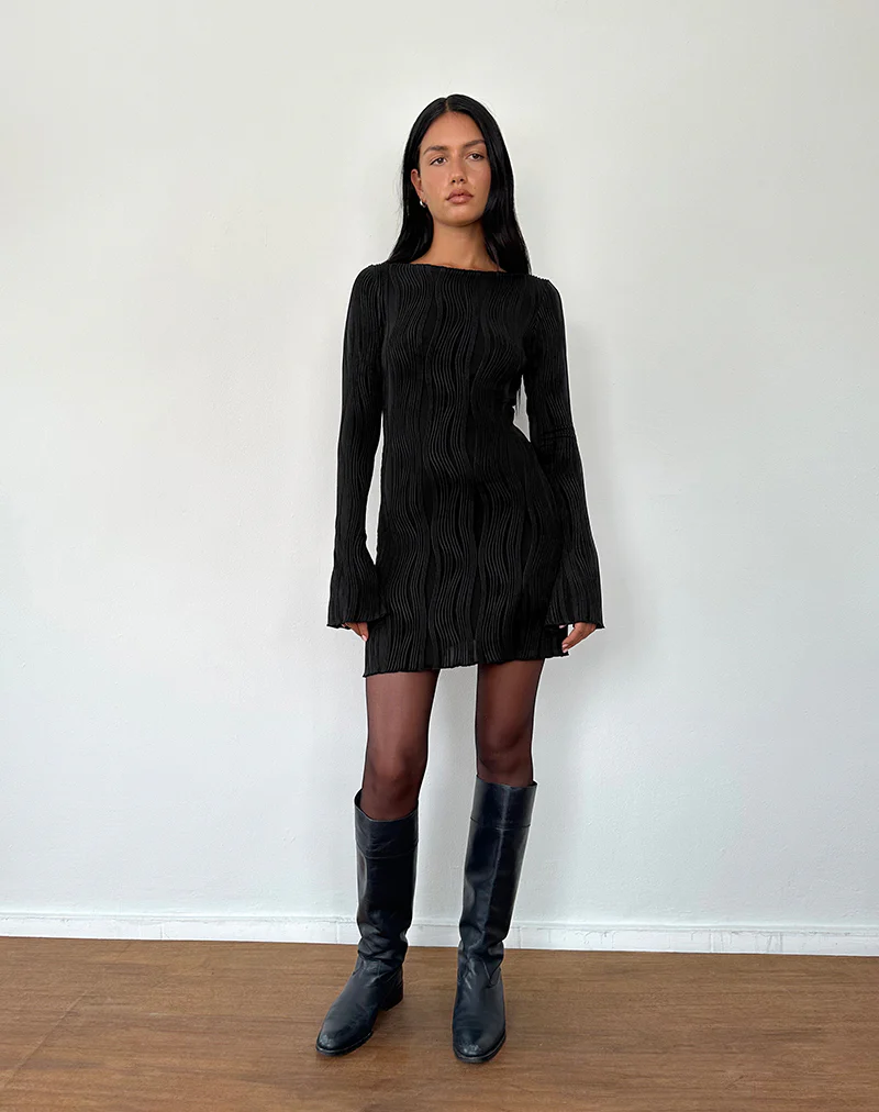 Sevila Long Sleeve Mini Dress in Crinkle Black - Image 5