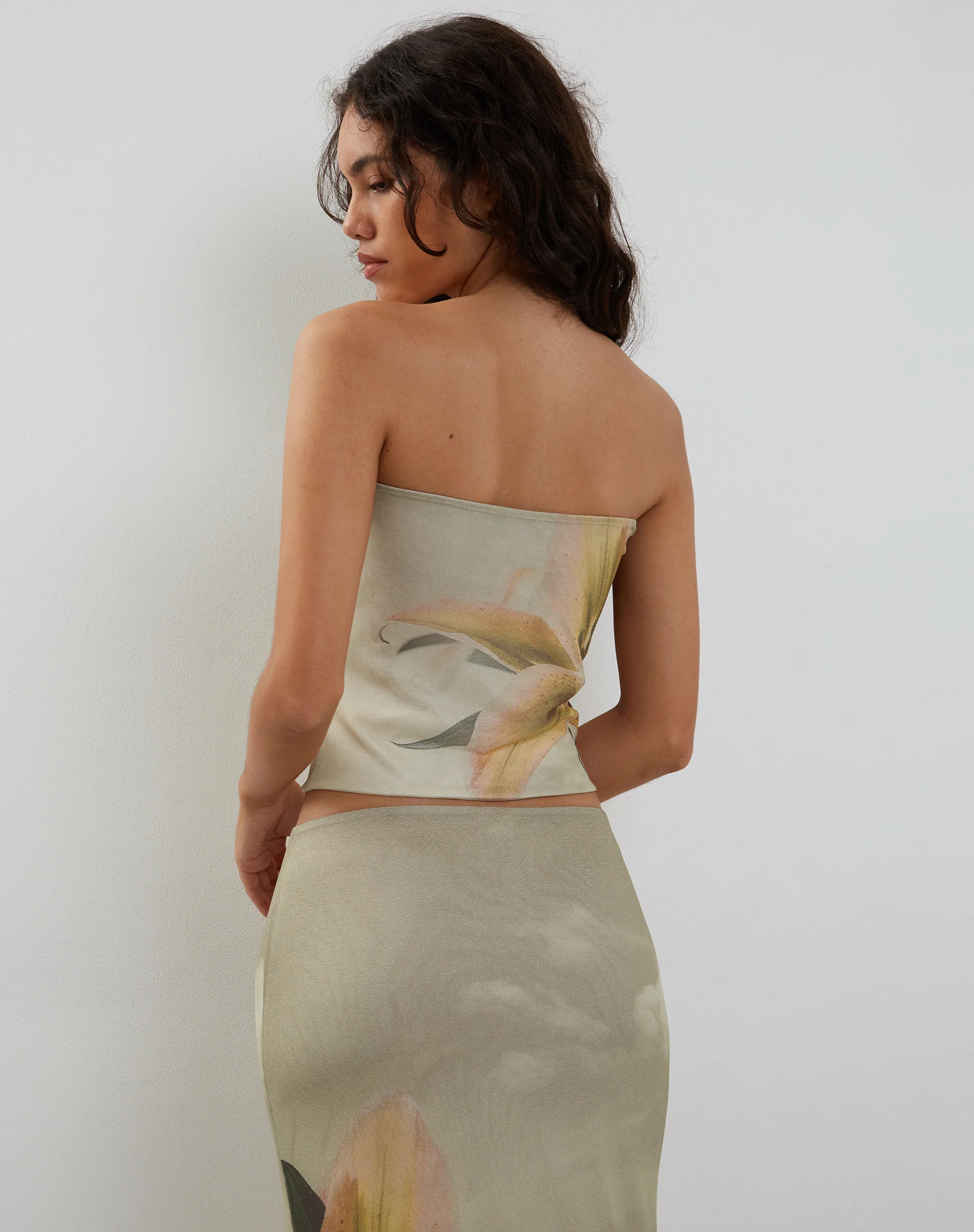 Shae Bandeau Top in Yellow Lily Print - Image 3